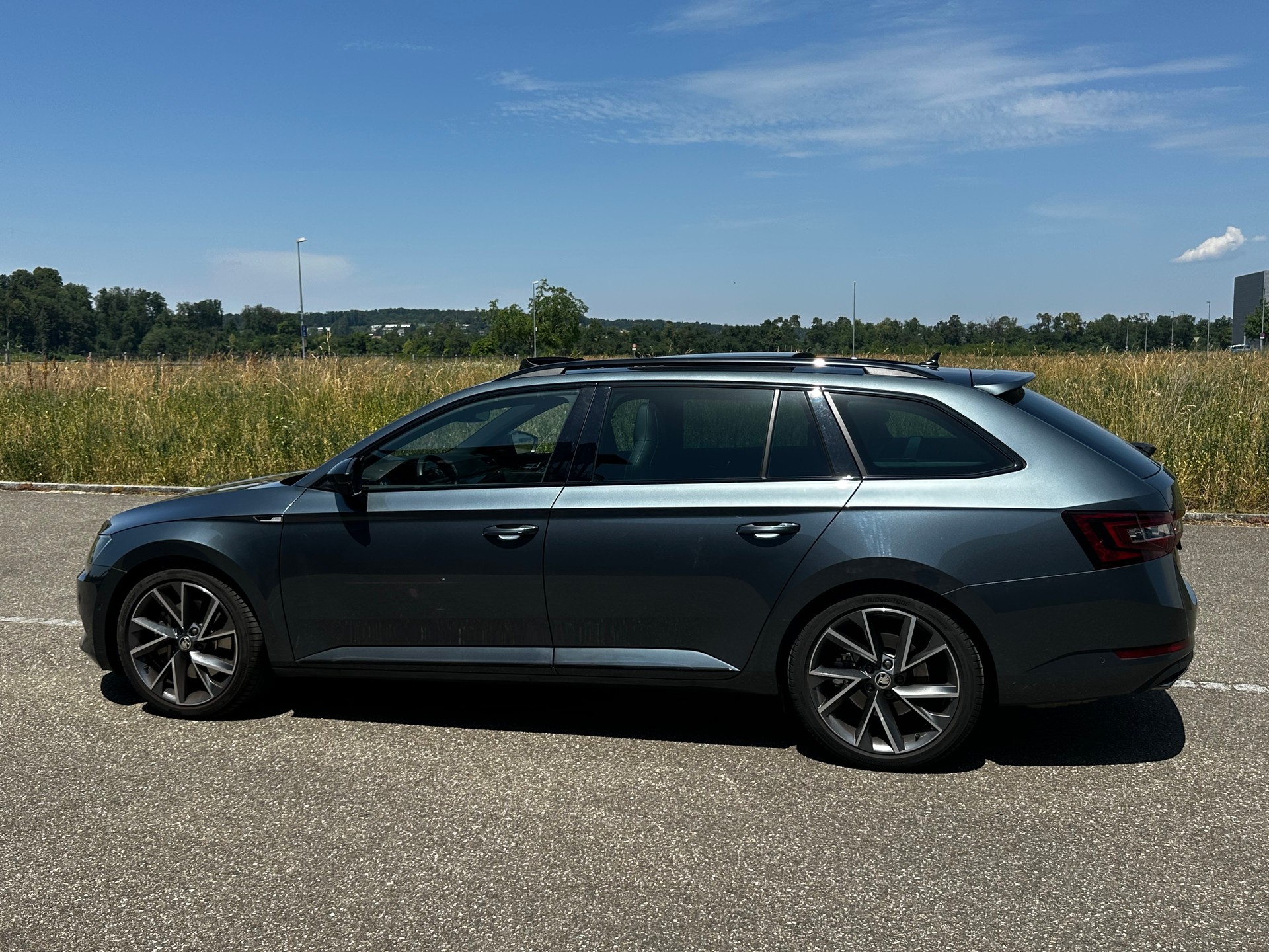 SKODA 2.0 TSI 280 SportLine+ 4x4 DSG-image-1