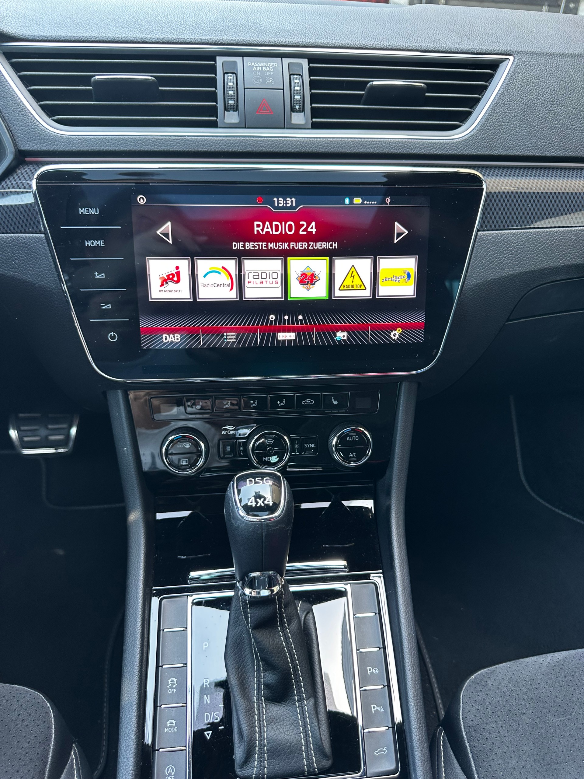 SKODA 2.0 TSI 280 SportLine+ 4x4 DSG-image-4