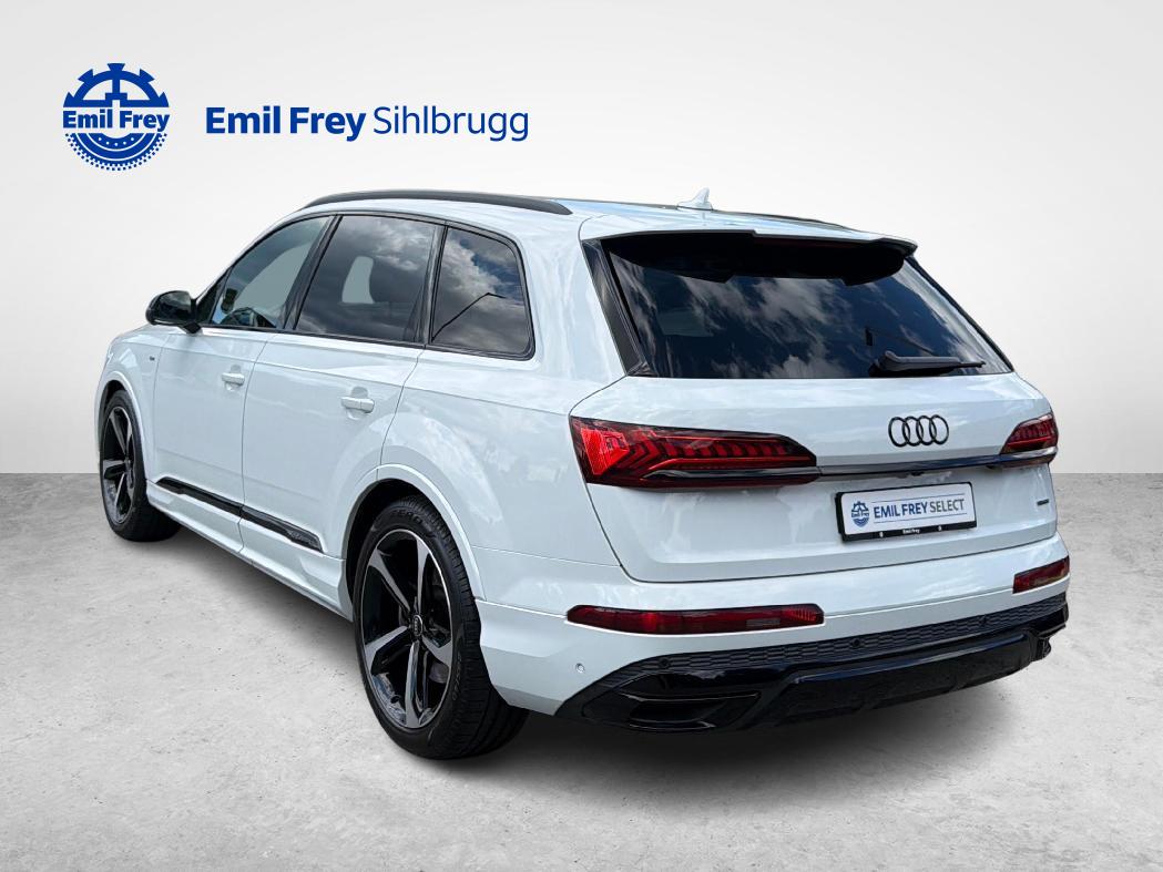 AUDI Q7 3.0 50 TDI S Line quattro T-Tronic-image-6