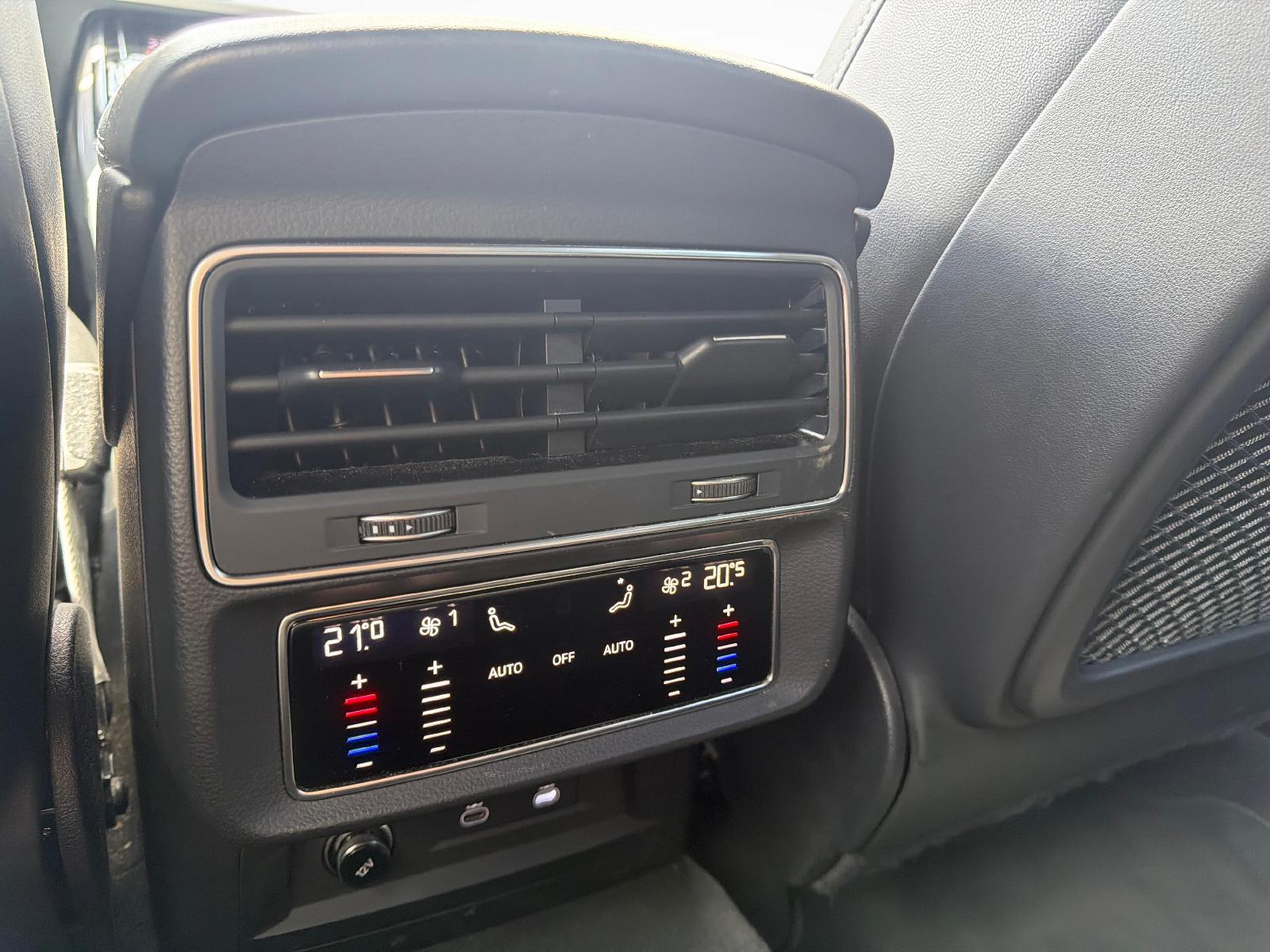 AUDI Q7 3.0 50 TDI S Line quattro T-Tronic-image-9
