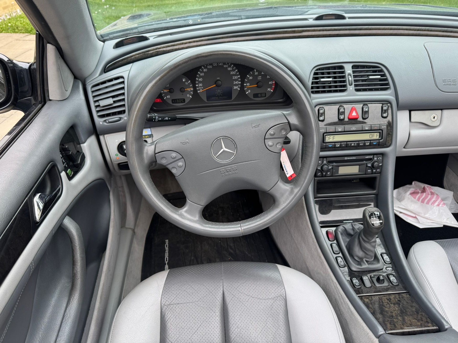MERCEDES-BENZ CLK 230 K Avantgarde-image-12