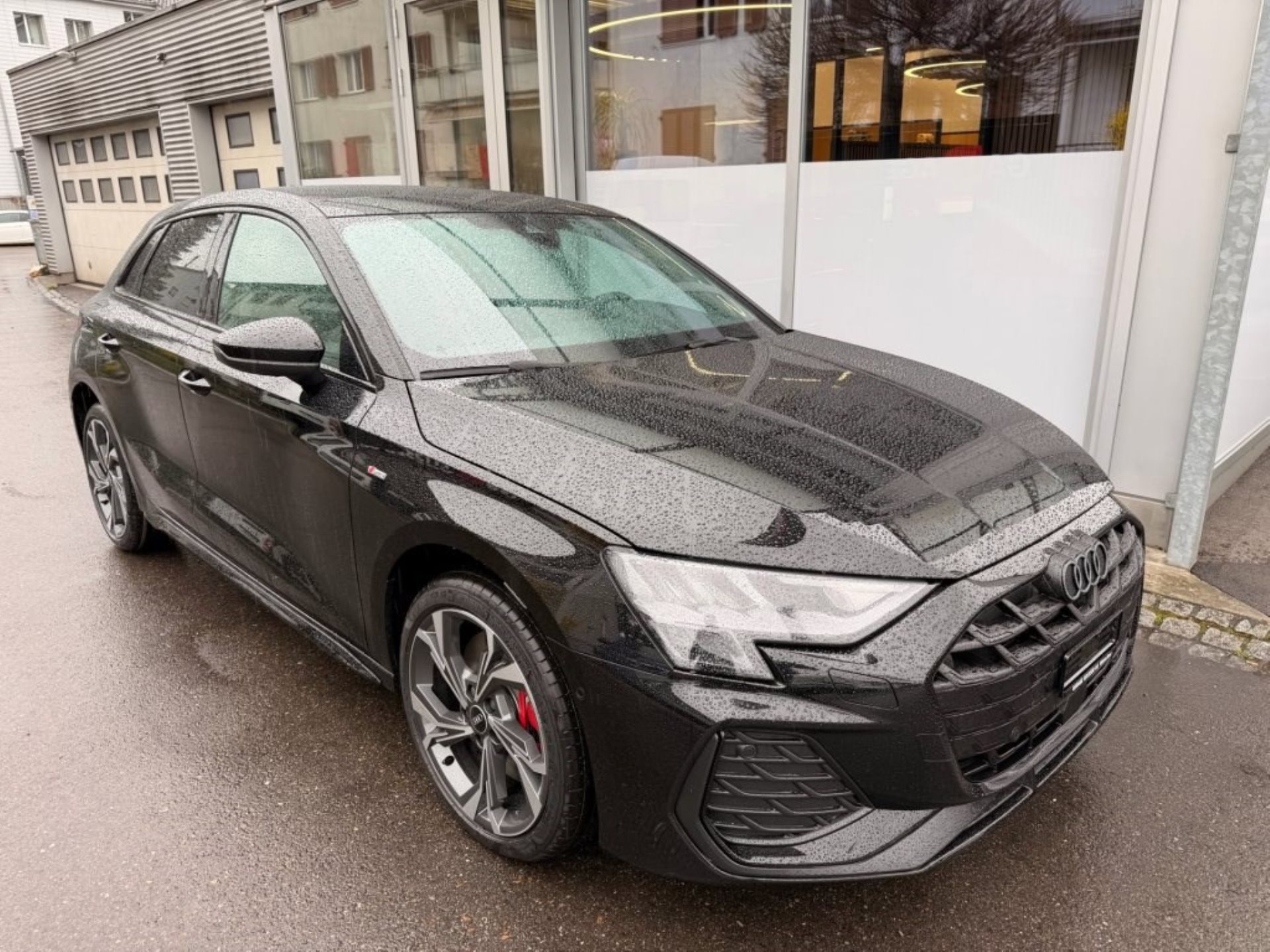 AUDI A3 SPORTBACK 45 TFSI e S LINE *** 140 KM ELETKTRISCHE REICHWEITE & PANORAMAGLASDACH ***-image-2