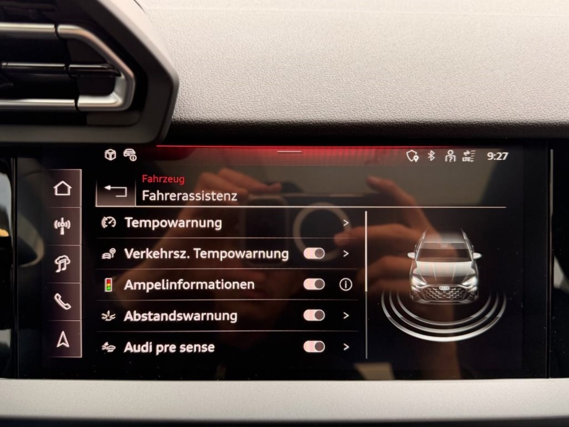 AUDI A3 SPORTBACK 45 TFSI e S LINE *** 140 KM ELETKTRISCHE REICHWEITE & PANORAMAGLASDACH ***-image-17