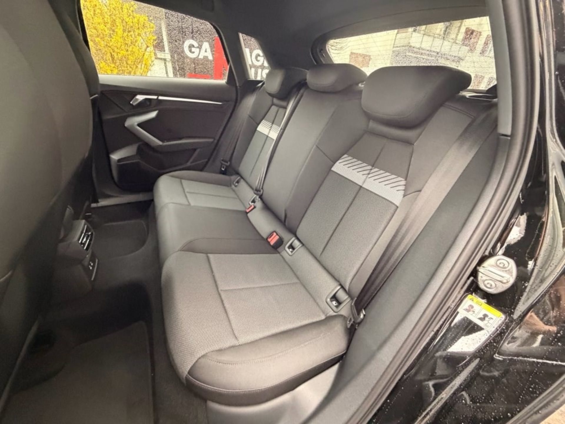 AUDI A3 SPORTBACK 45 TFSI e S LINE *** 140 KM ELETKTRISCHE REICHWEITE & PANORAMAGLASDACH ***-image-26