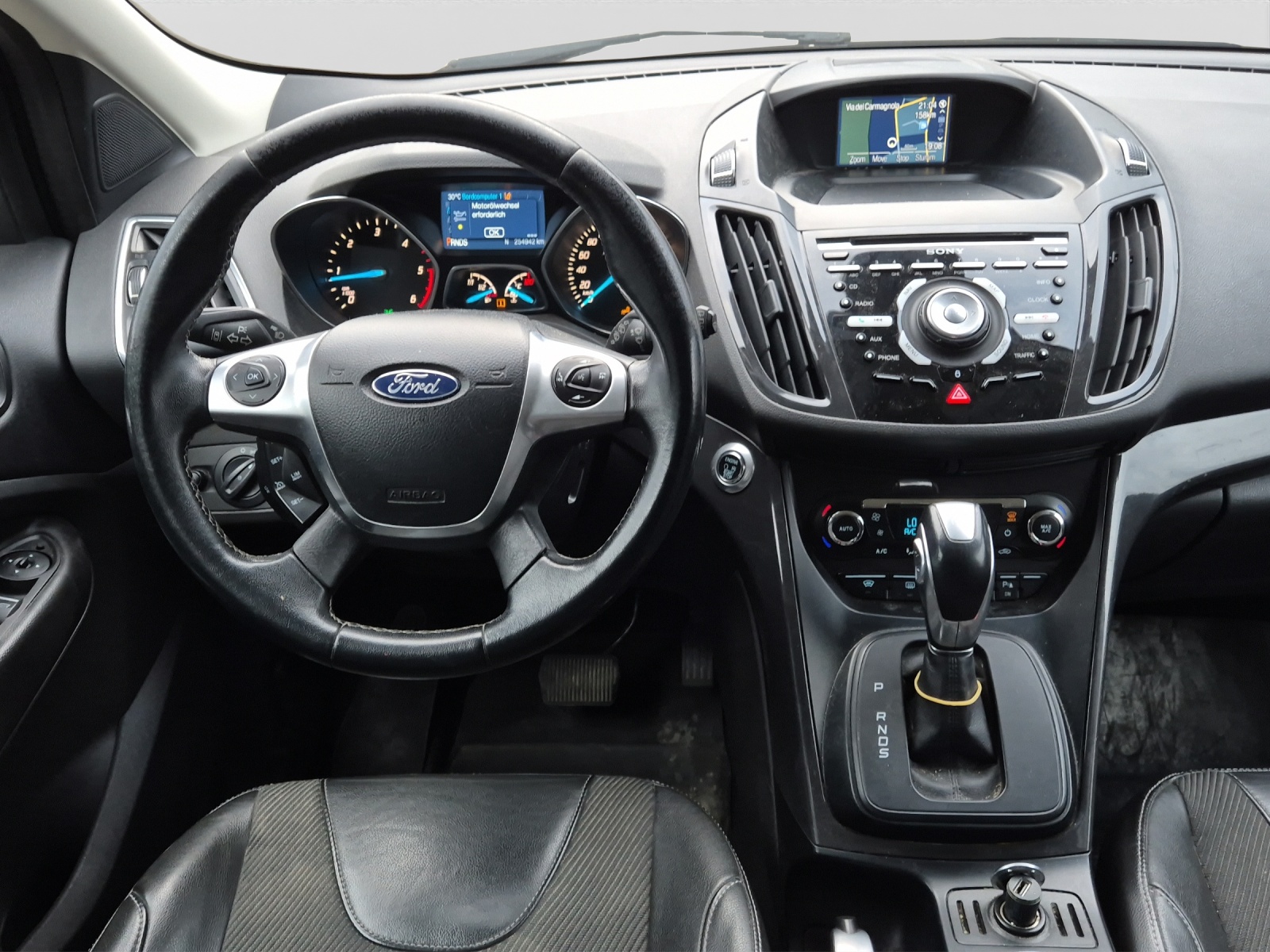 FORD Kuga 2.0 TDCi Titanium 4WD PowerShift-image-11