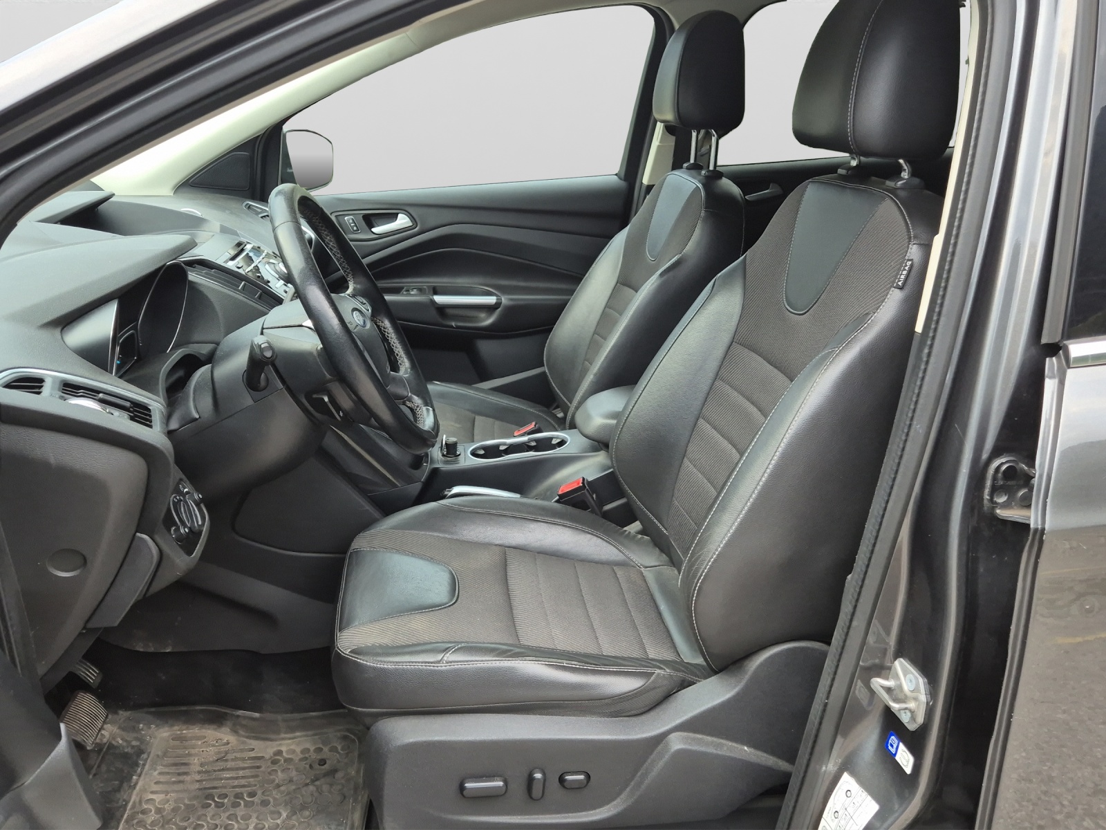 FORD Kuga 2.0 TDCi Titanium 4WD PowerShift-image-14