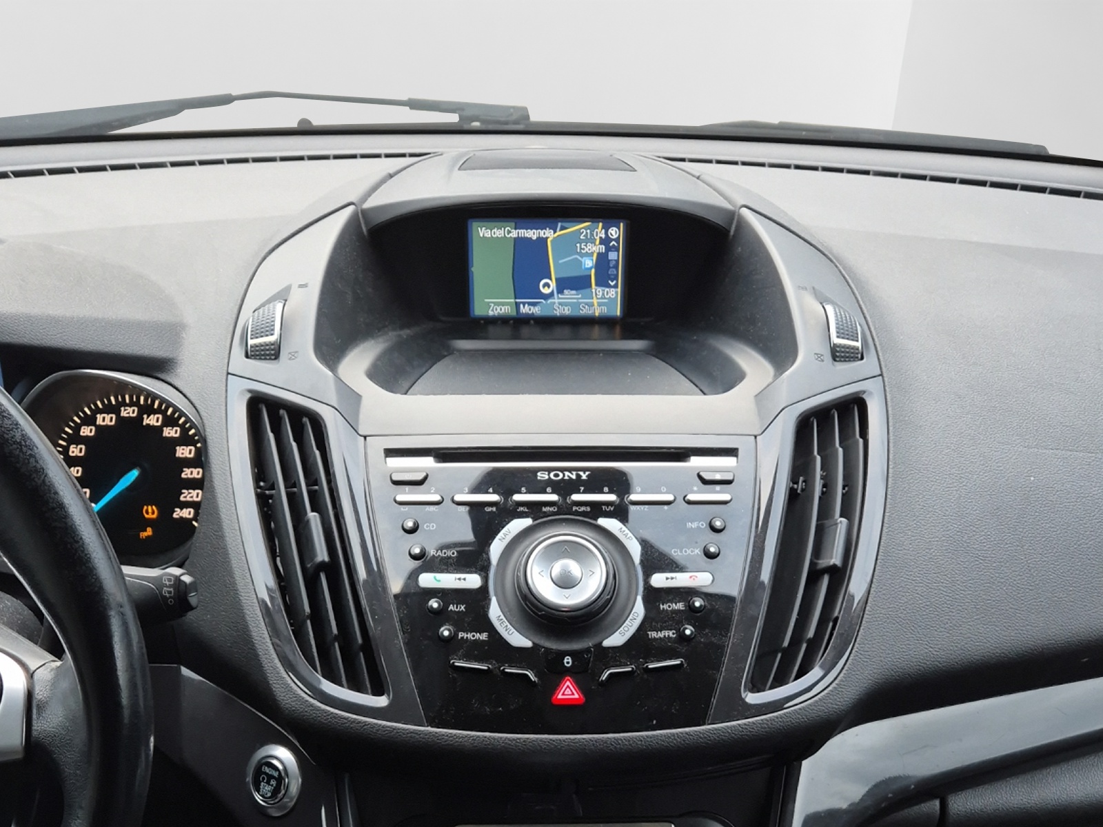 FORD Kuga 2.0 TDCi Titanium 4WD PowerShift-image-12