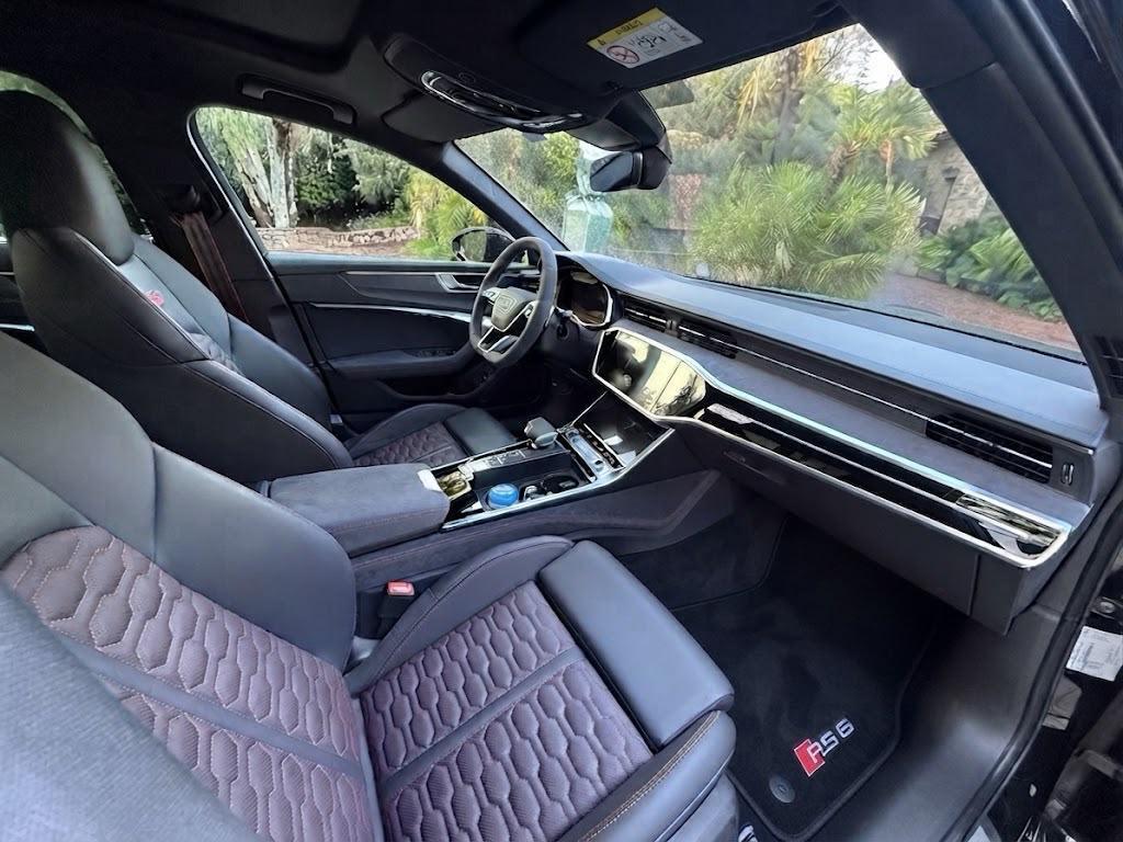 AUDI 4.0 V8 TFSI performance quattro T-Tronic-image-8