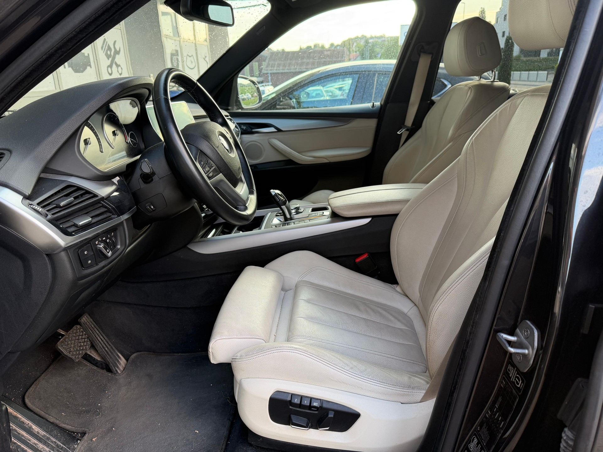 BMW X5 25d xDrive-image-6