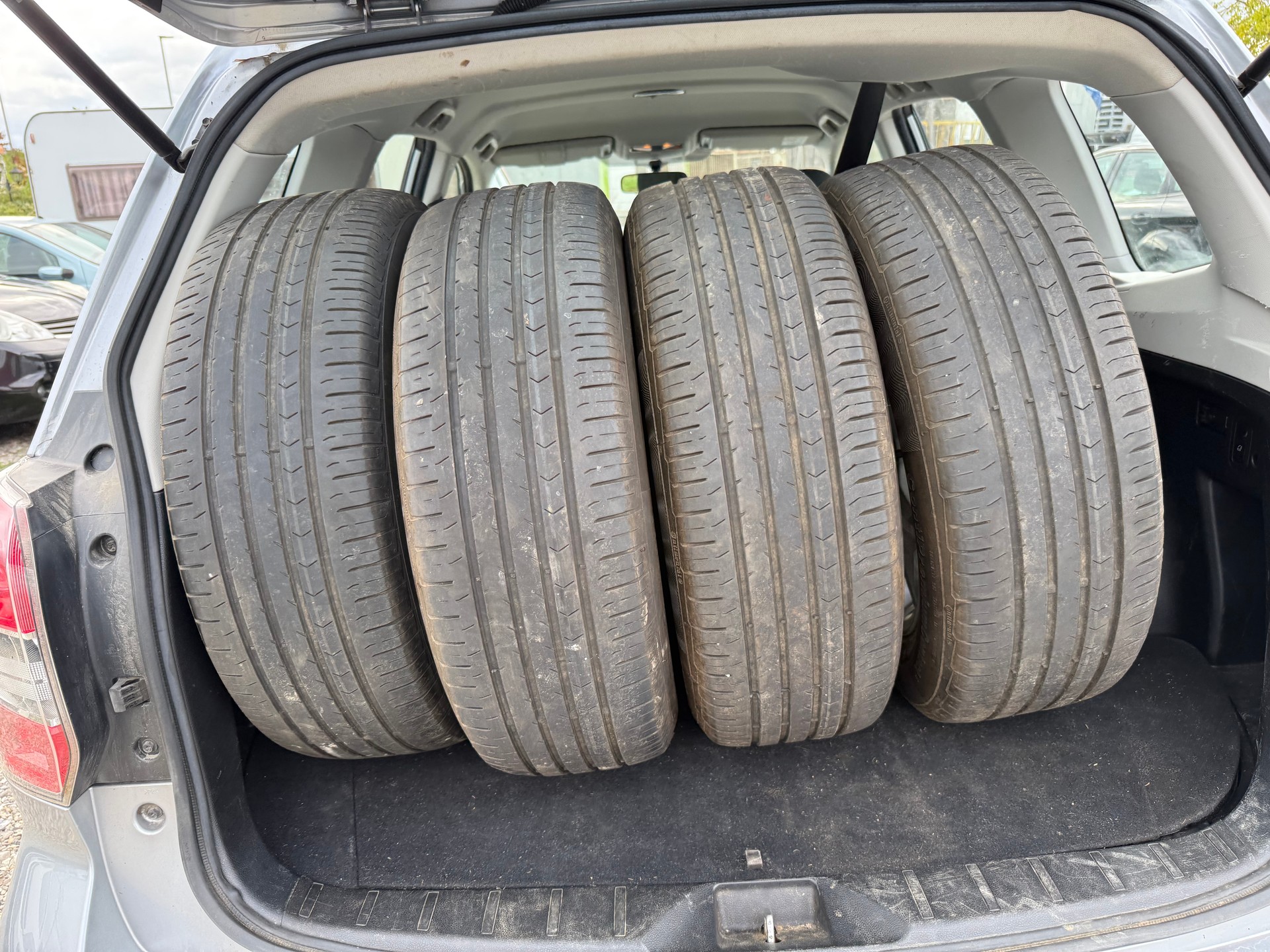 SUBARU Forester 2.0D Swiss Lineatronic-image-11