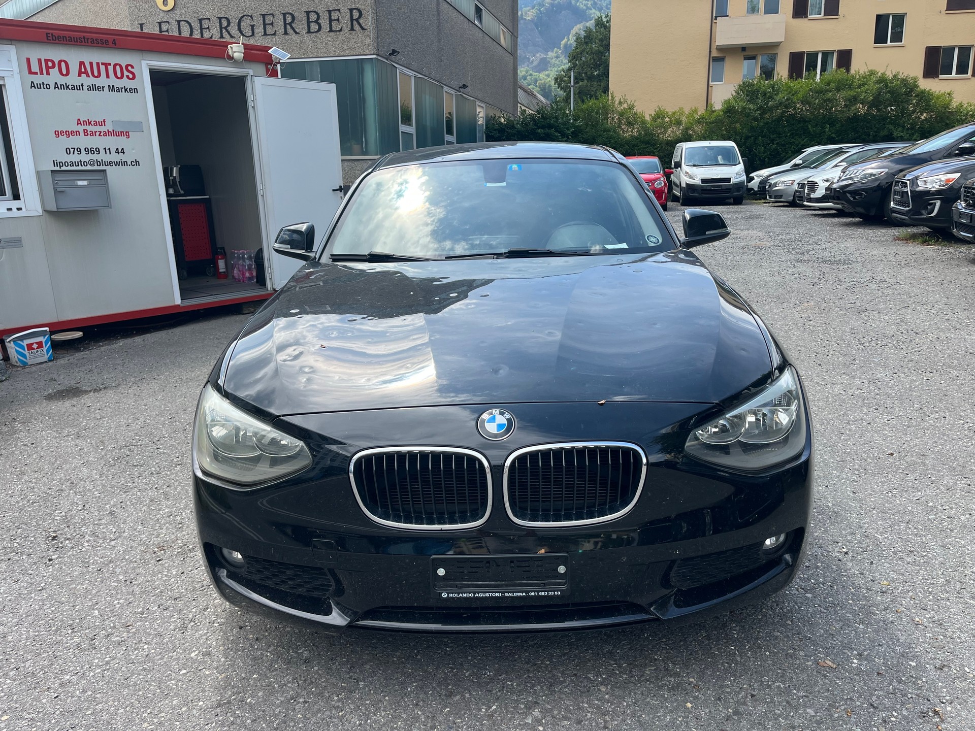 BMW 116i-image-0