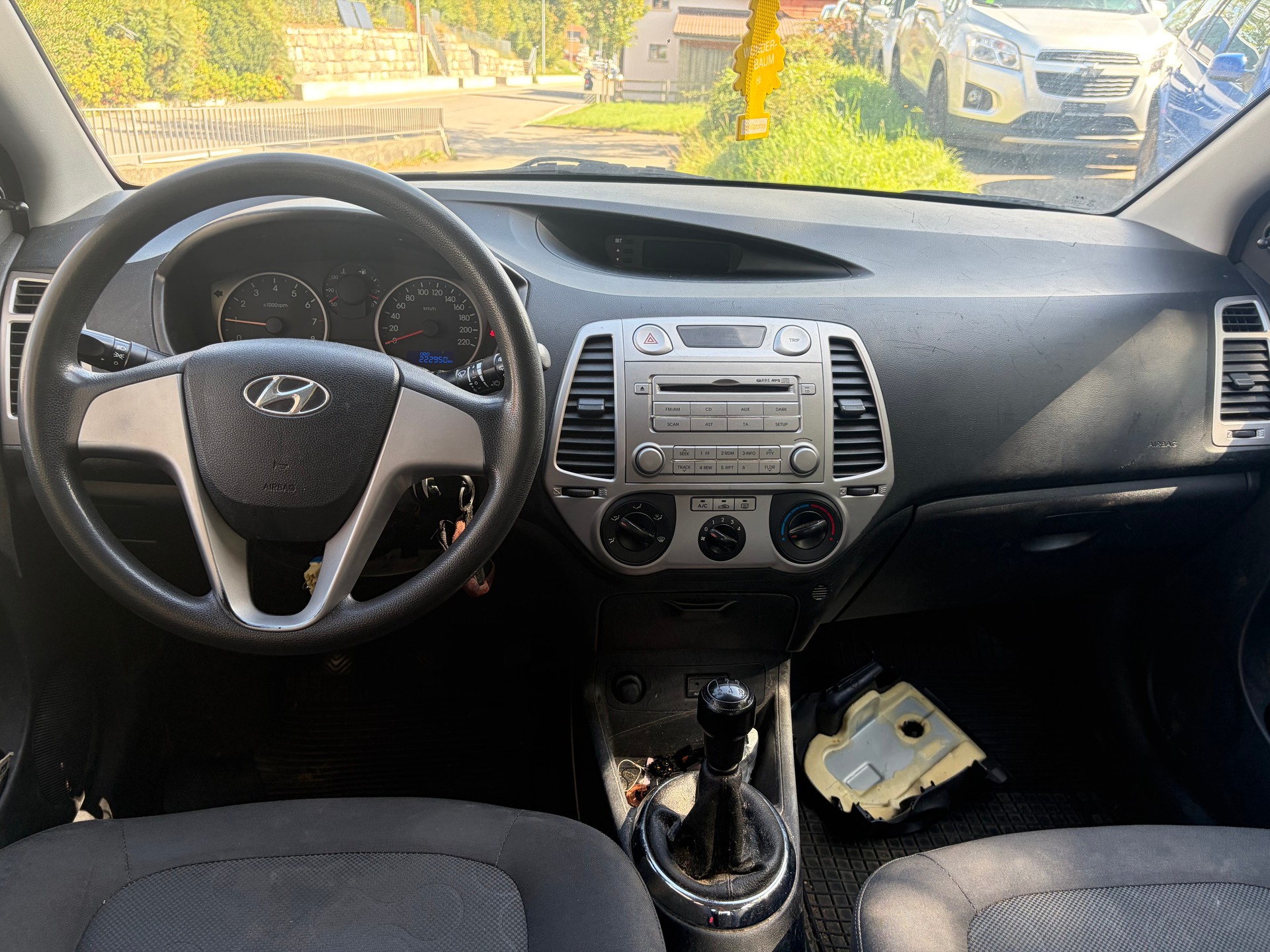 HYUNDAI i20 1.2 Comfort-image-8