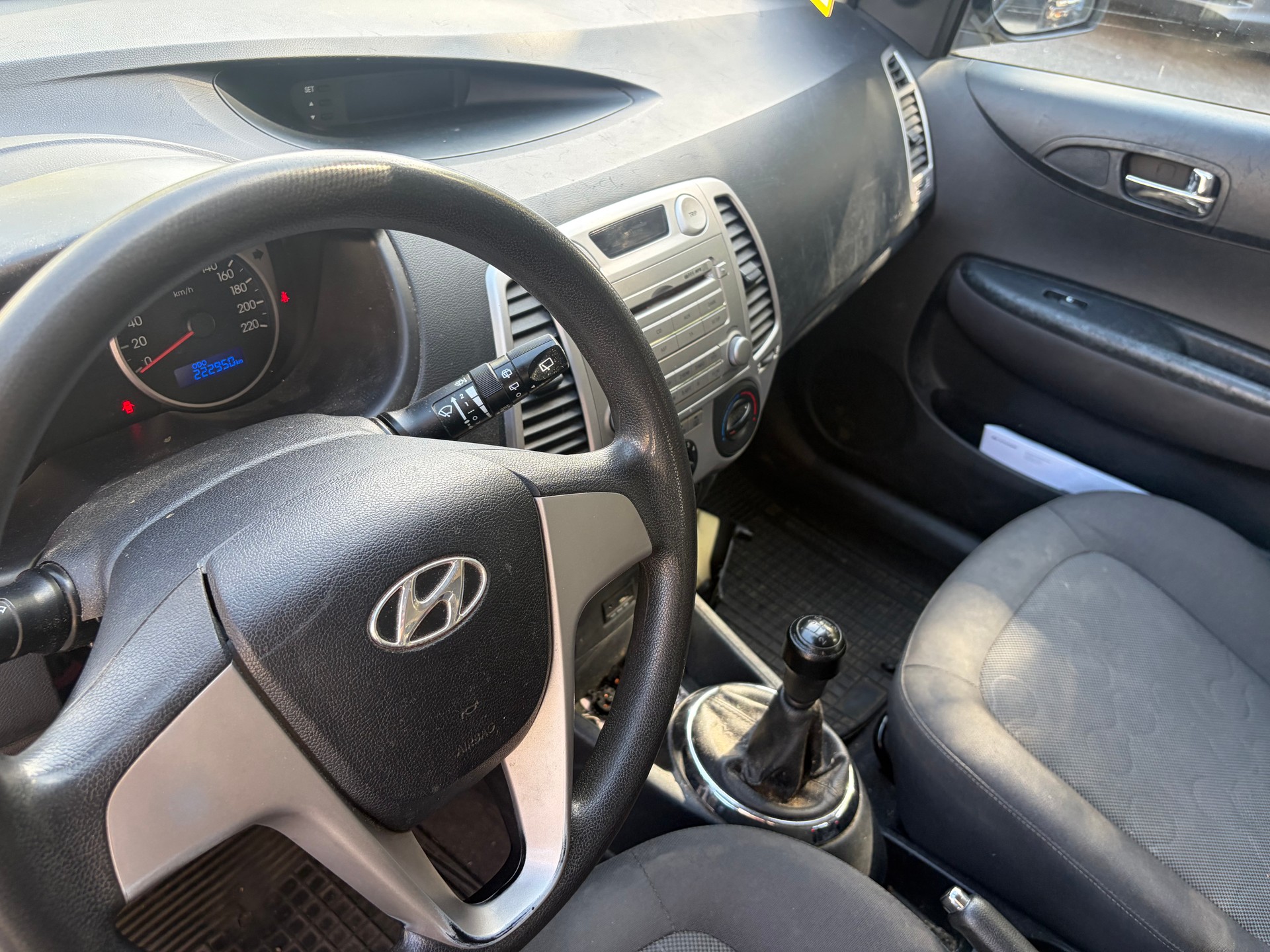 HYUNDAI i20 1.2 Comfort-image-10