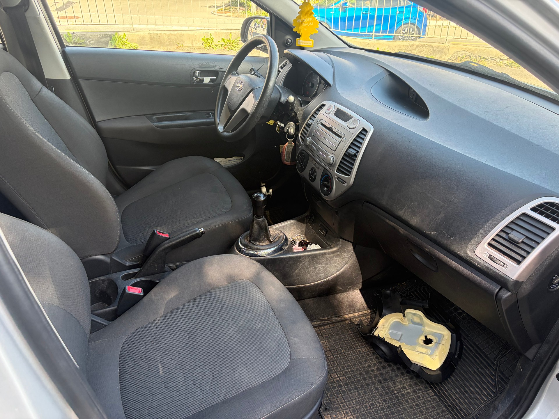HYUNDAI i20 1.2 Comfort-image-12