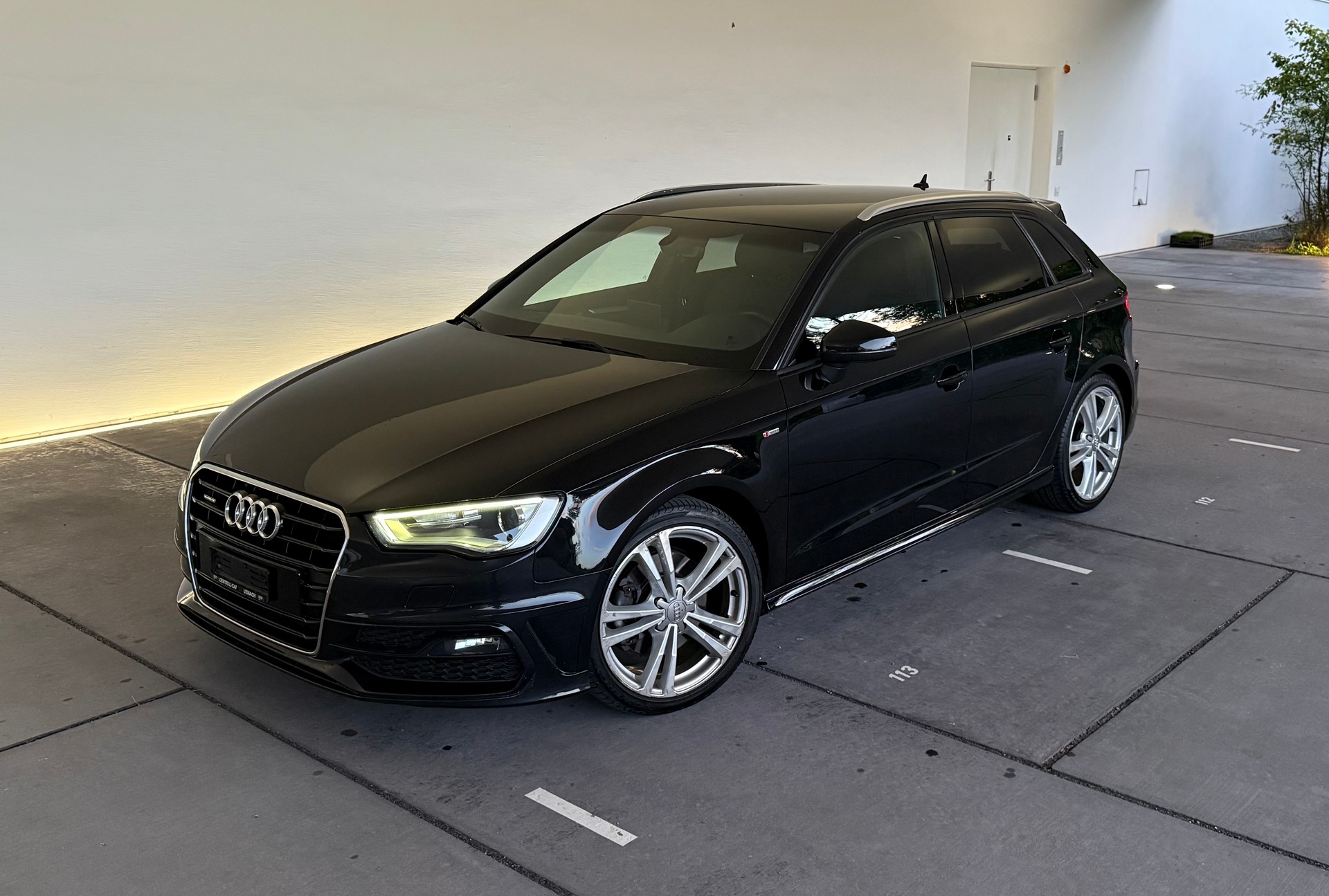 AUDI A3 Sportback 2.0 TDI S-LINE Quattro S-tronic-image-0