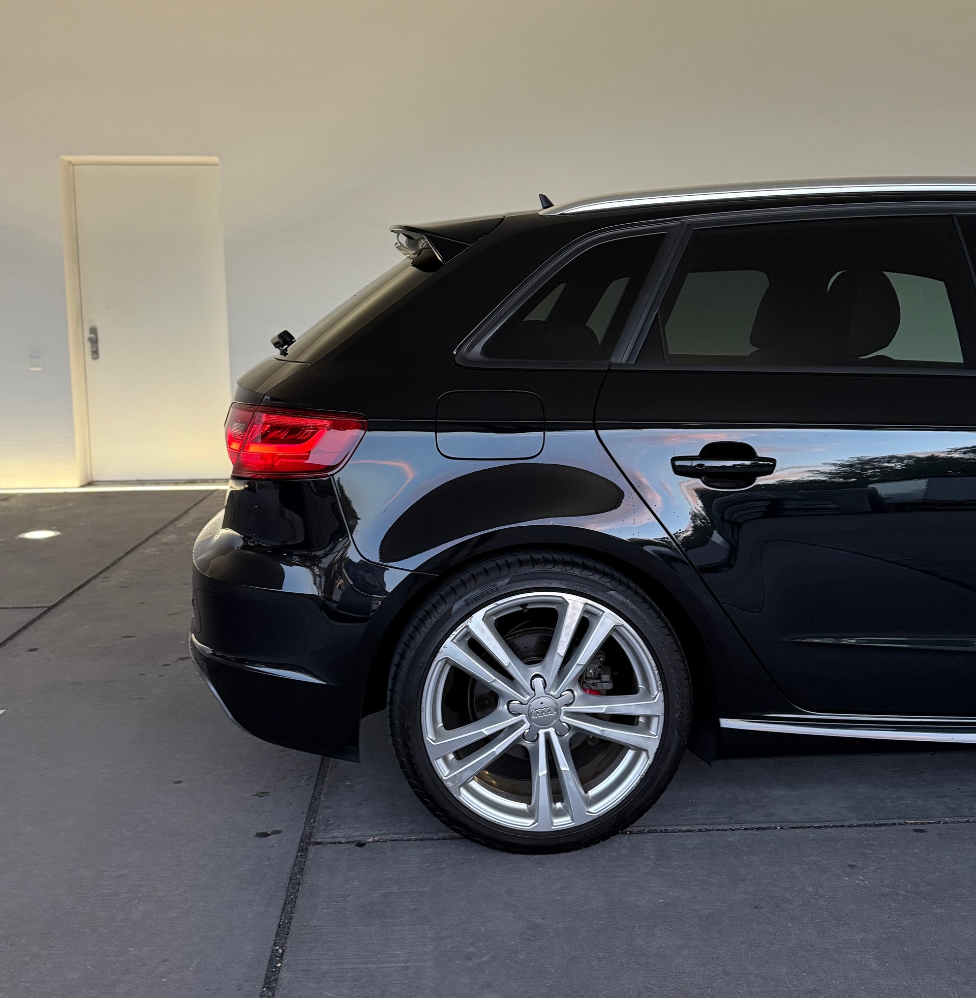 AUDI A3 Sportback 2.0 TDI S-LINE Quattro S-tronic-image-6