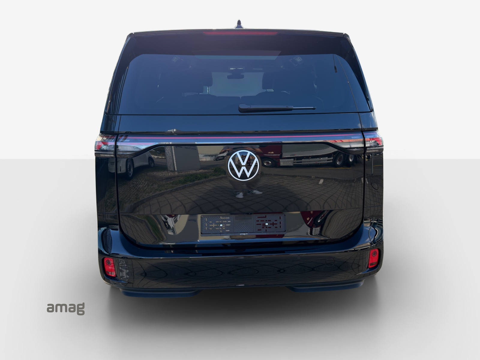 VW ID.Buzz NWB GTX 4 Motion-image-3