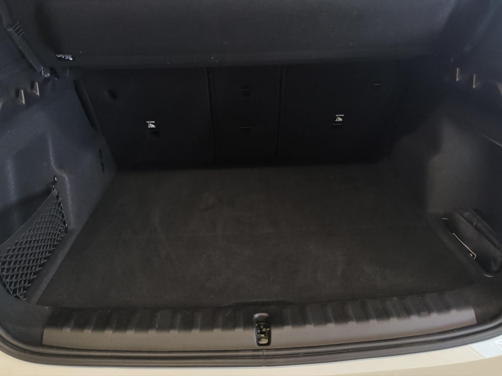 BMW X1 U11 23i xDrive paddles-image-13