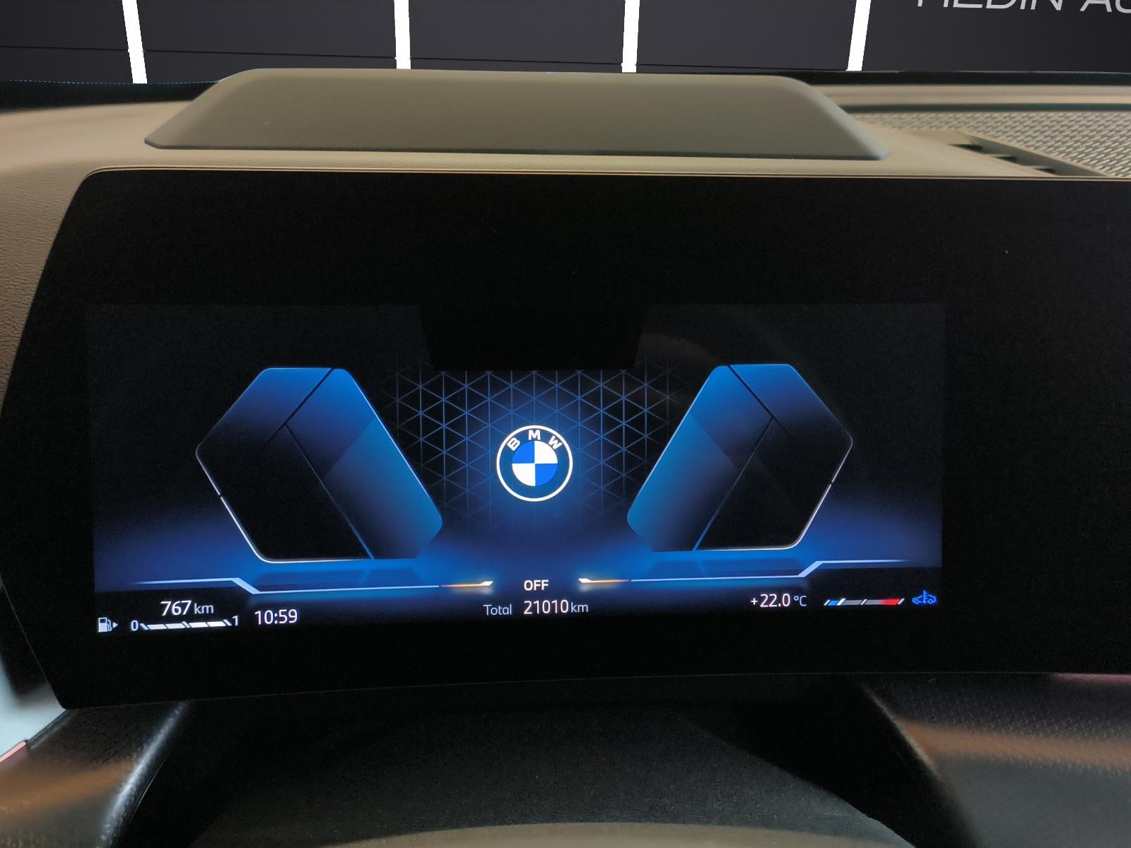 BMW X1 U11 23i xDrive paddles-image-16