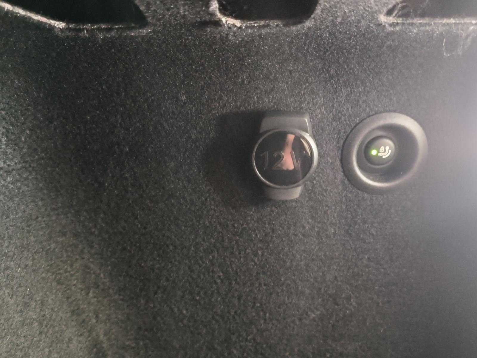 BMW X1 U11 23i xDrive paddles-image-23