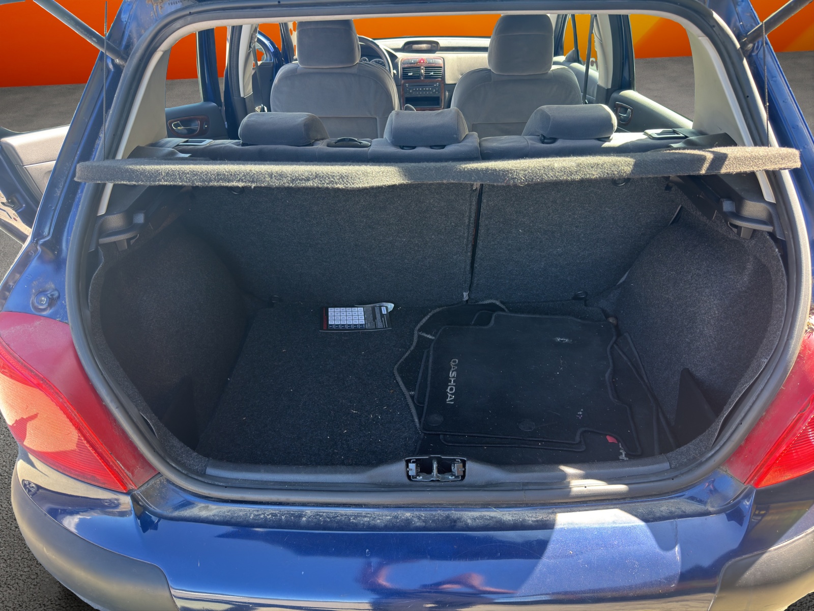 PEUGEOT 307 2.0 16V XS-image-8