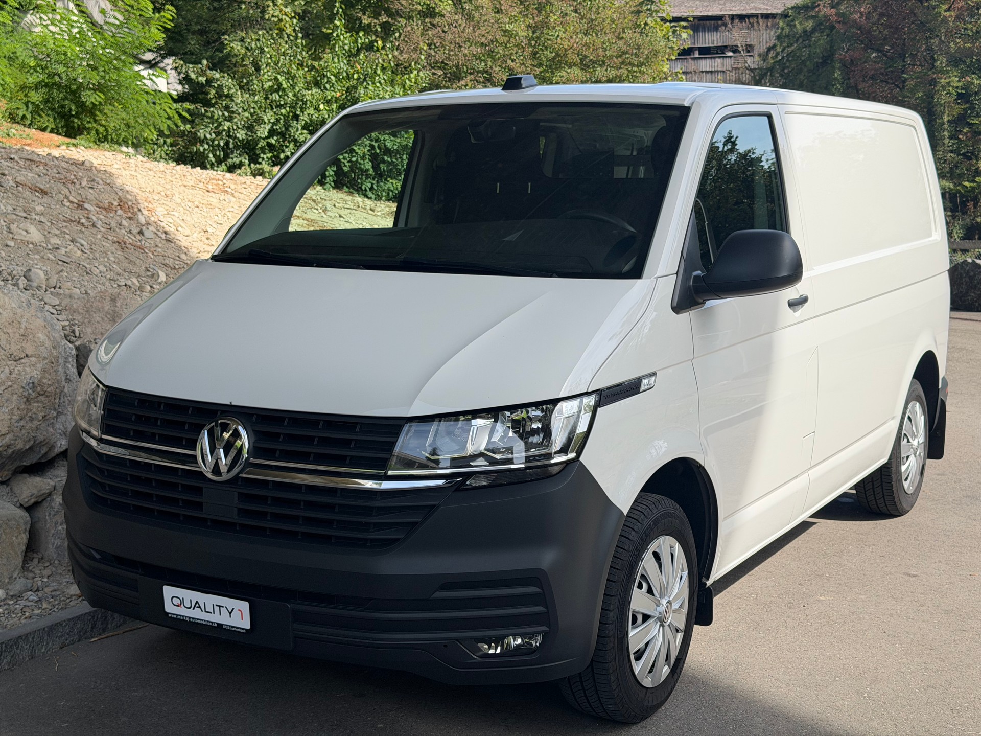 VW T6.1 2.0 TDI Entry-image-0