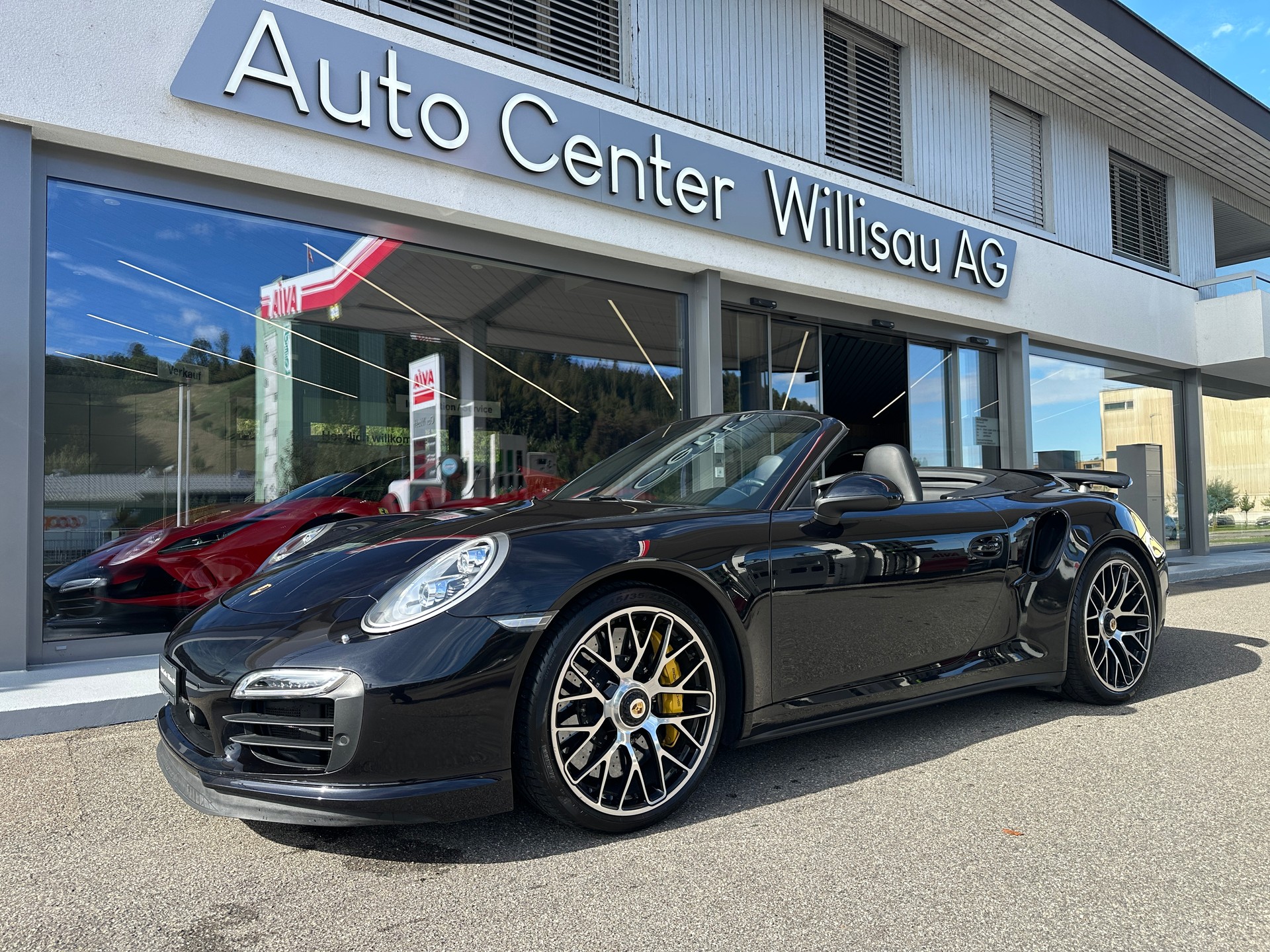 PORSCHE 911 Turbo S Cabrio PDK-image-0