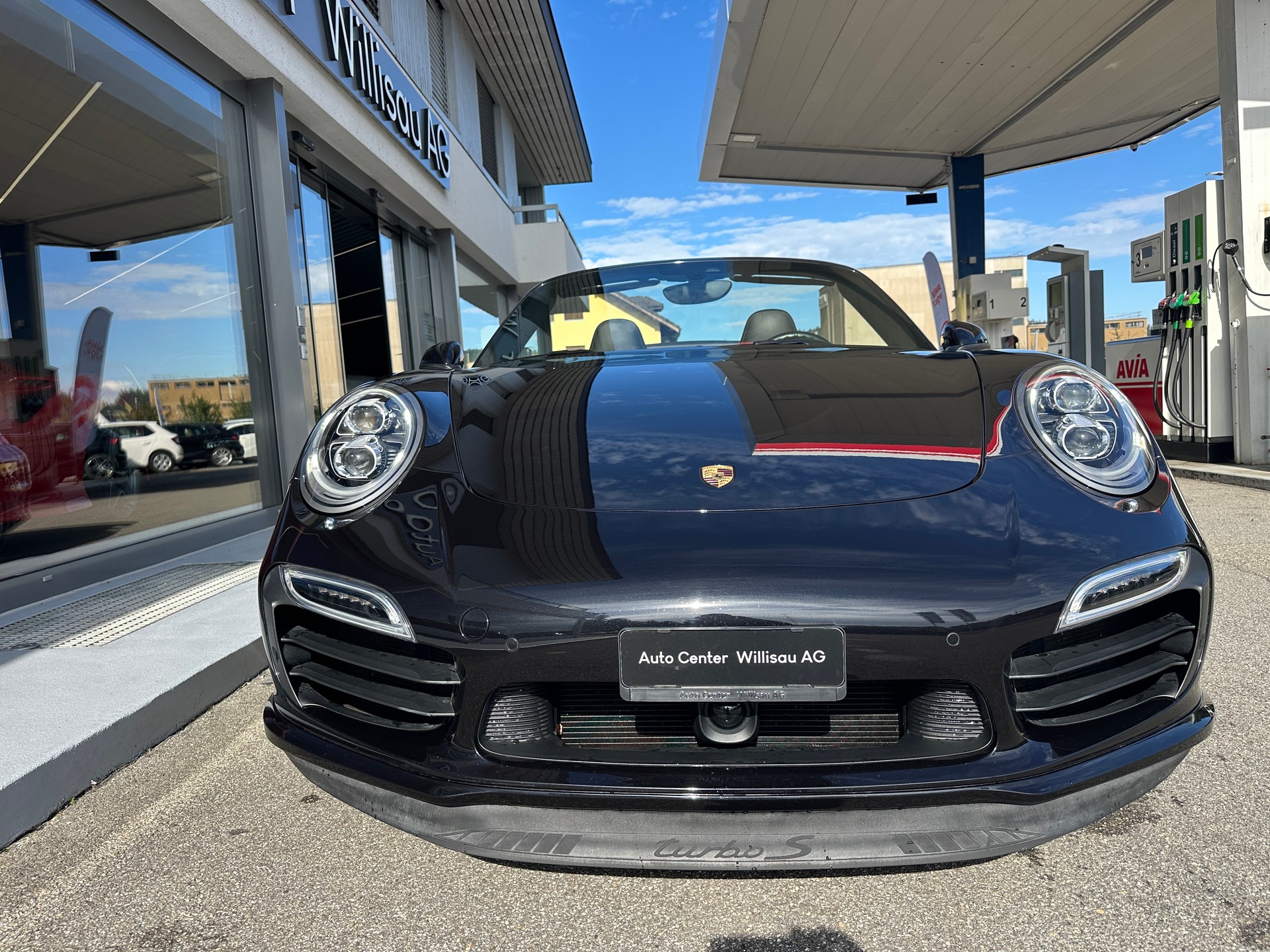 PORSCHE 911 Turbo S Cabrio PDK-image-4