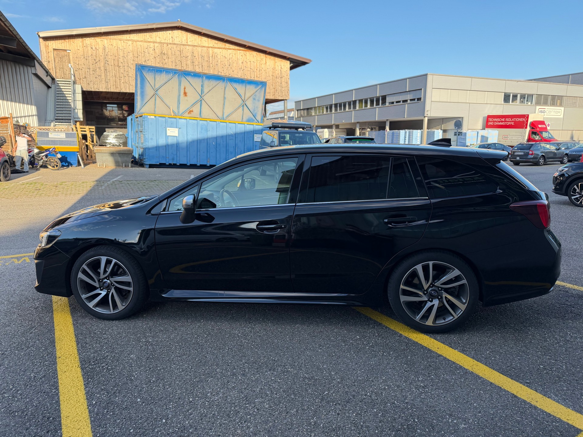 SUBARU Levorg 2.0i Swiss Plus AWD Lineartronic-image-3