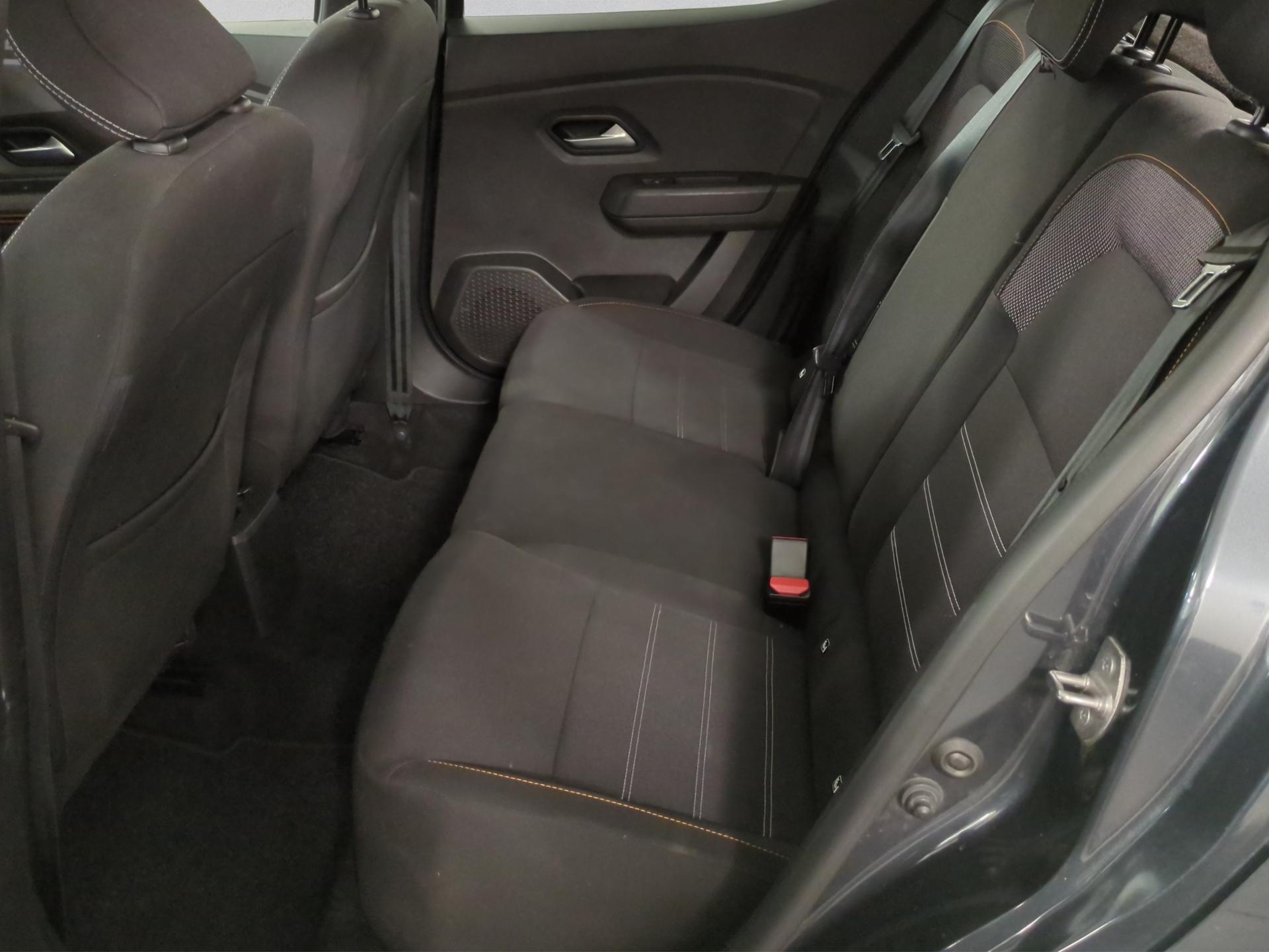 DACIA Sandero TCe 90 Comfort CVT-image-14