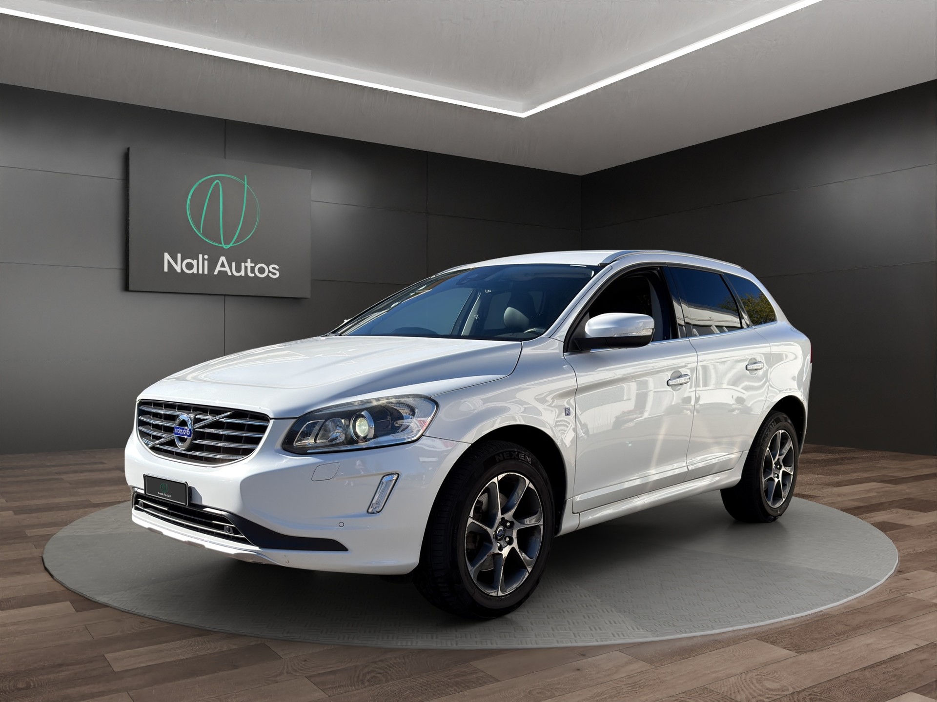 VOLVO XC60 T5 AWD OceanRace Geartronic-image-1
