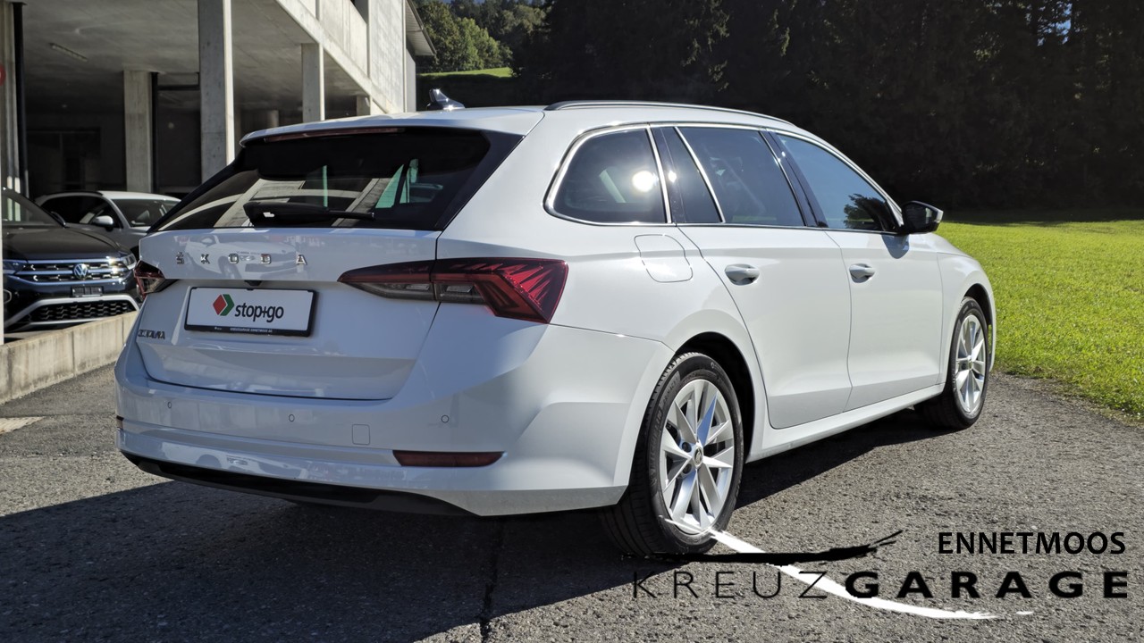 SKODA Octavia Combi 2.0 TDI DSG Style *8-fach bereift+frisch ab MFK*-image-5