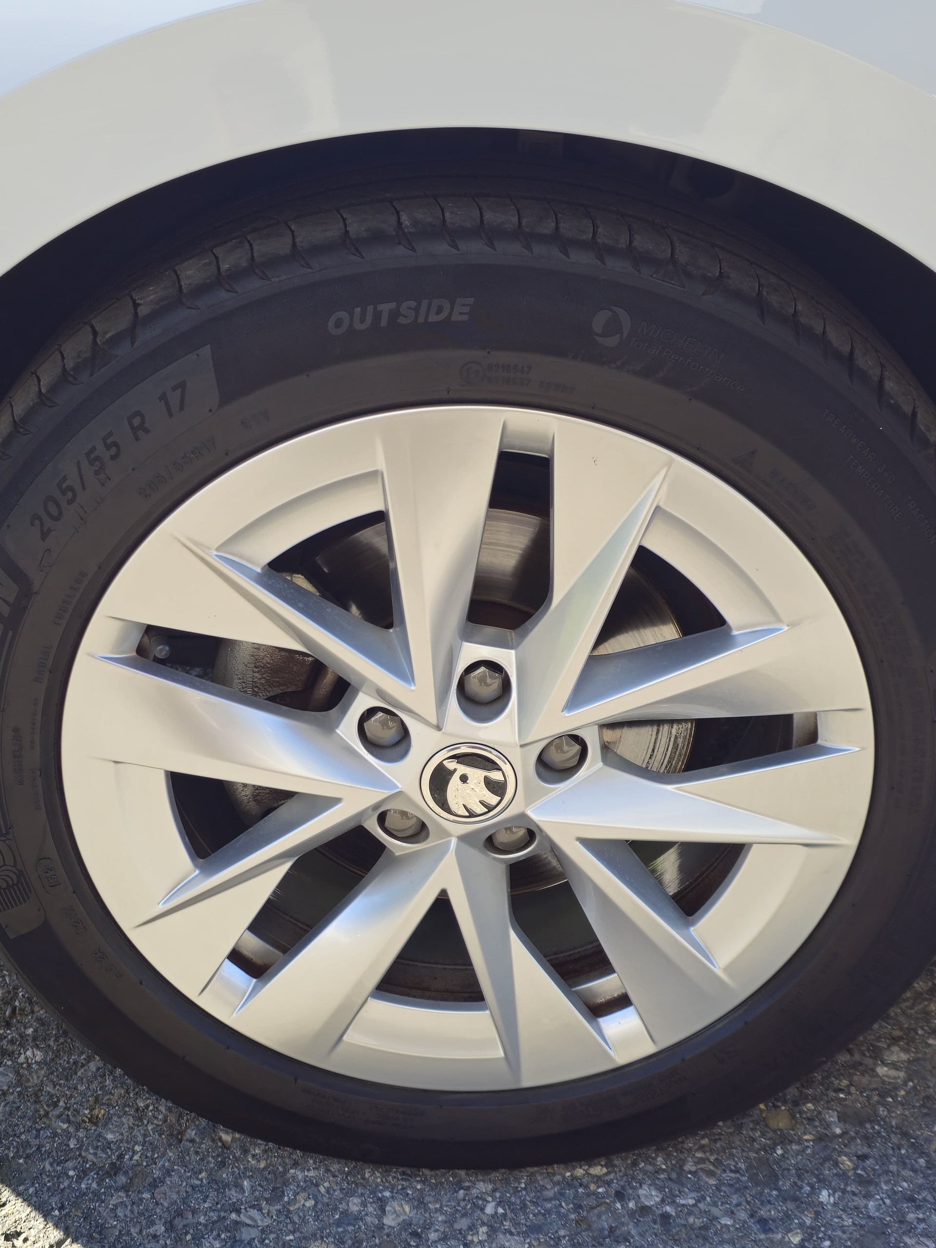 SKODA Octavia Combi 2.0 TDI DSG Style *8-fach bereift+frisch ab MFK*-image-13