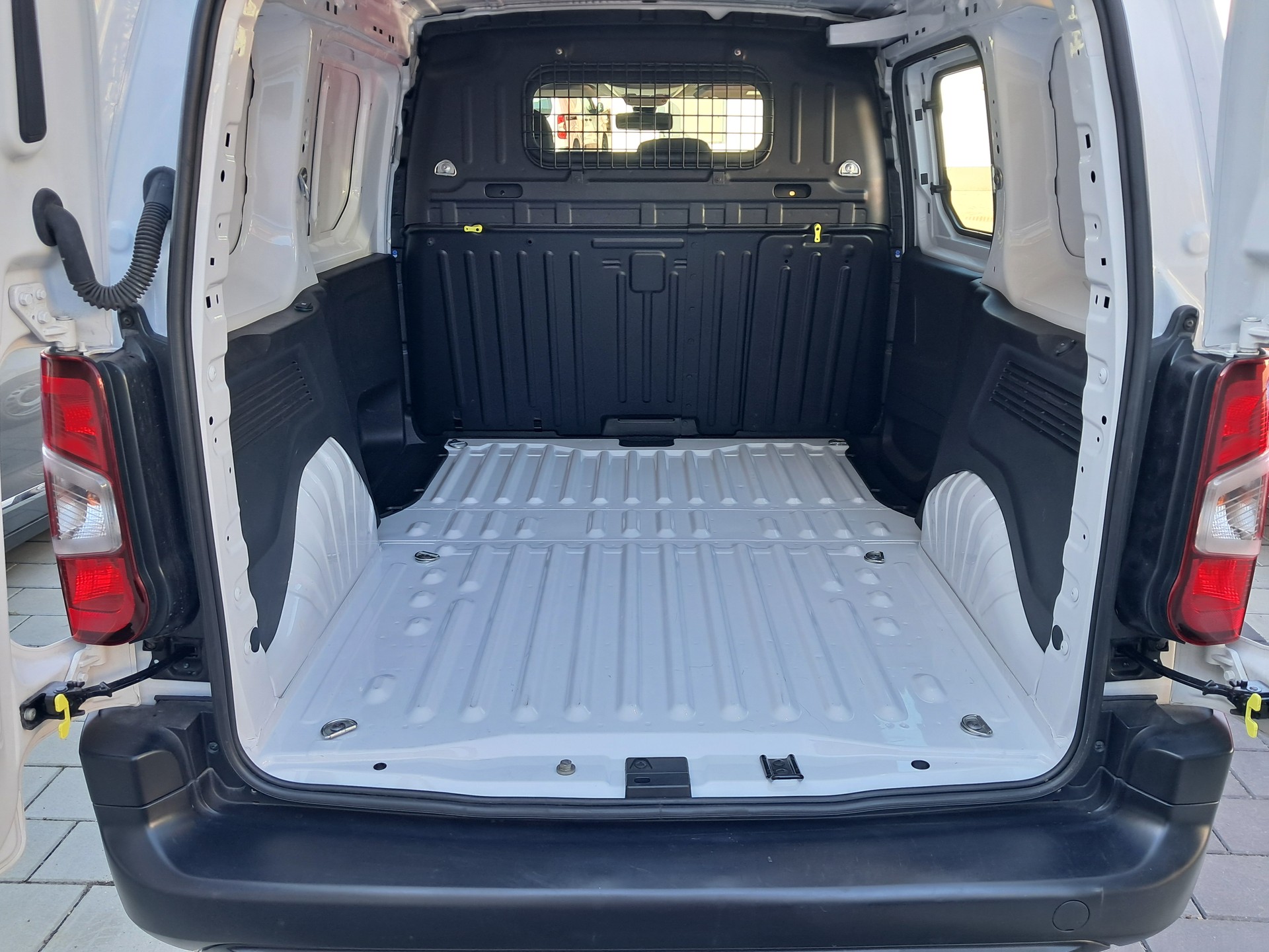 CITROEN e-Berlingo Van Club-image-9