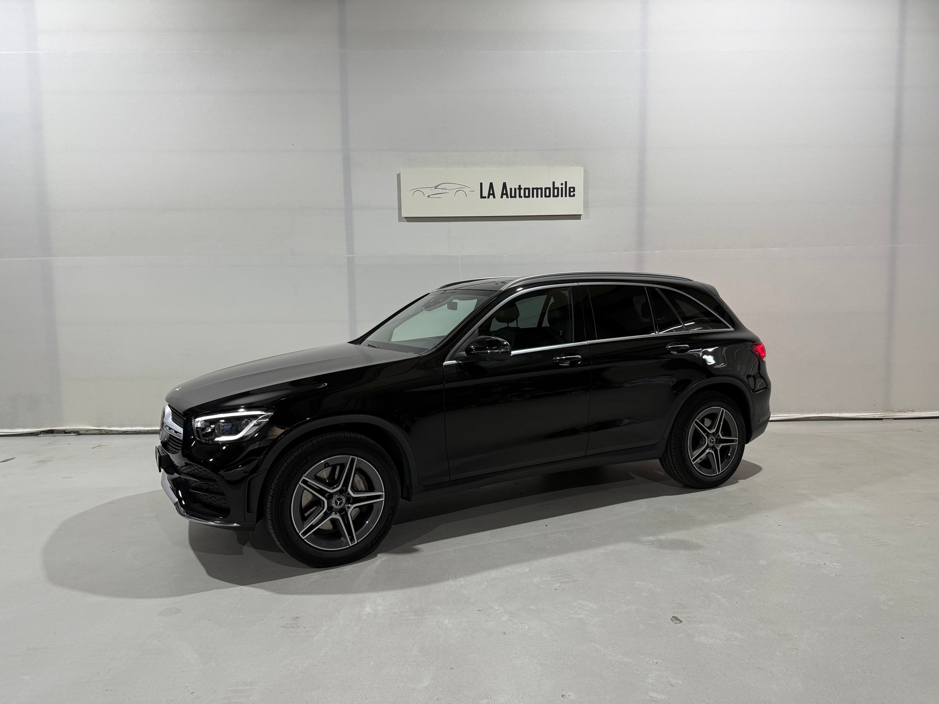 MERCEDES-BENZ GLC 220 d AMG Line 4Matic 9G-Tronic CH-Fahrzeug-image-1