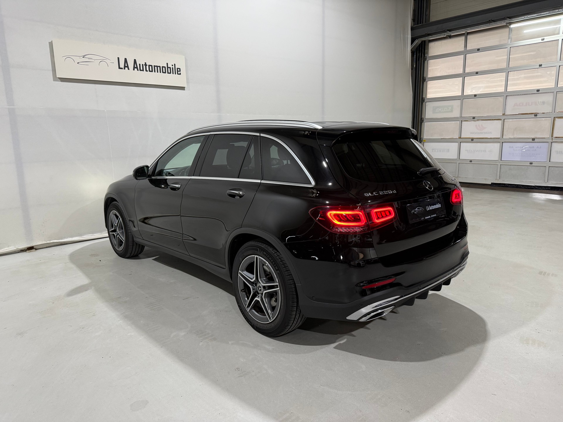 MERCEDES-BENZ GLC 220 d AMG Line 4Matic 9G-Tronic CH-Fahrzeug-image-9