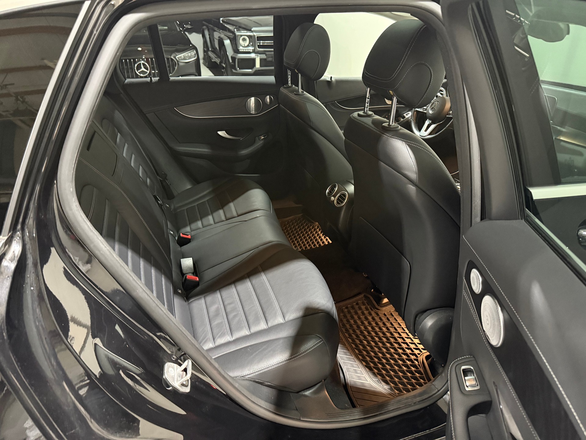 MERCEDES-BENZ GLC 220 d AMG Line 4Matic 9G-Tronic CH-Fahrzeug-image-14