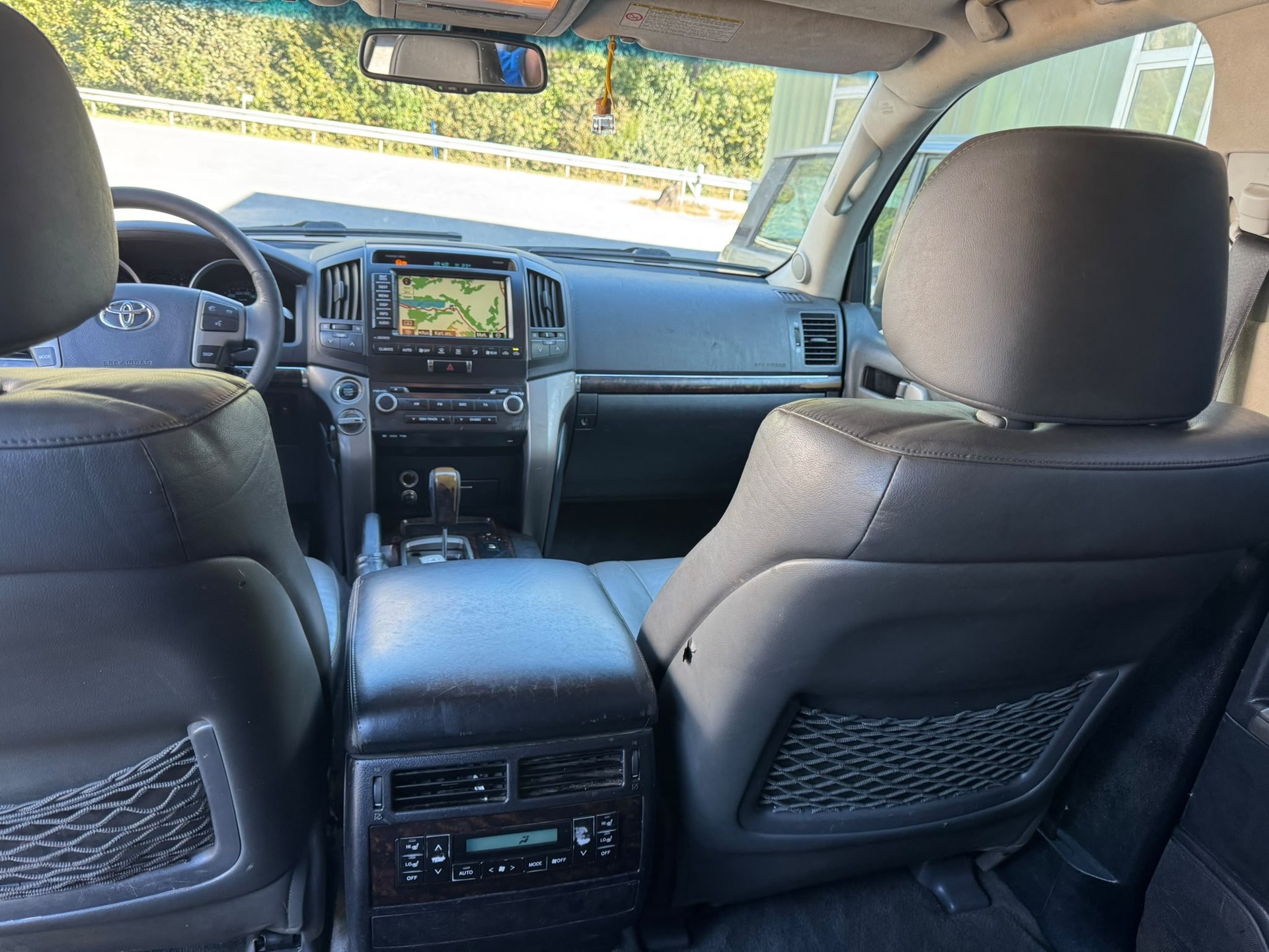 TOYOTA Land Cruiser V8 4.5 D-4D Linea Luna-image-15