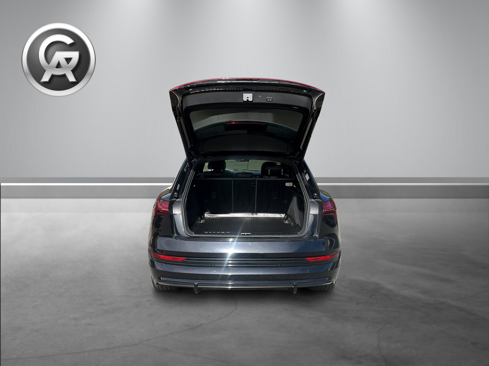 AUDI e-tron 55 S Line quattro-image-11
