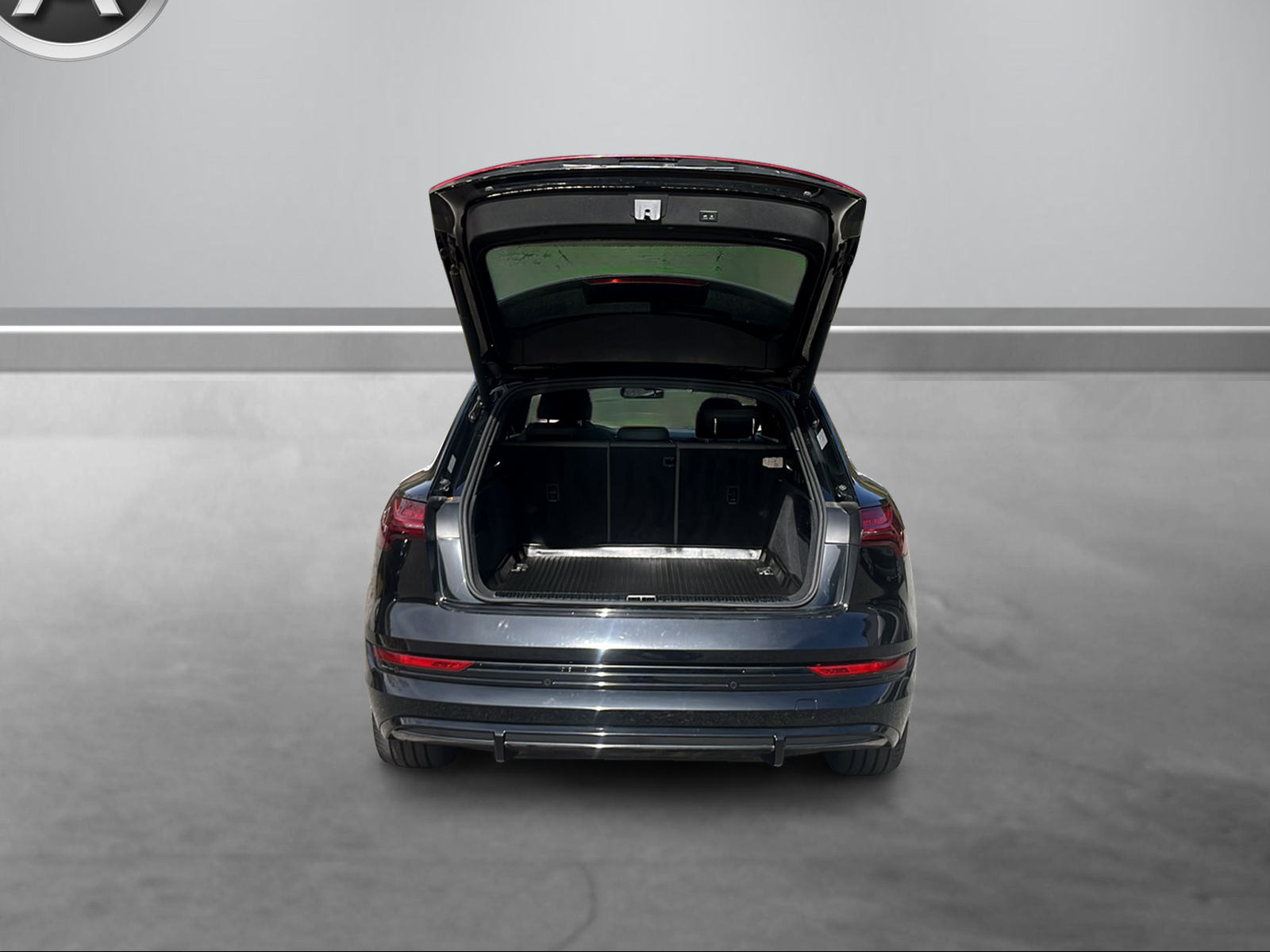 AUDI e-tron 55 S Line quattro-image-6