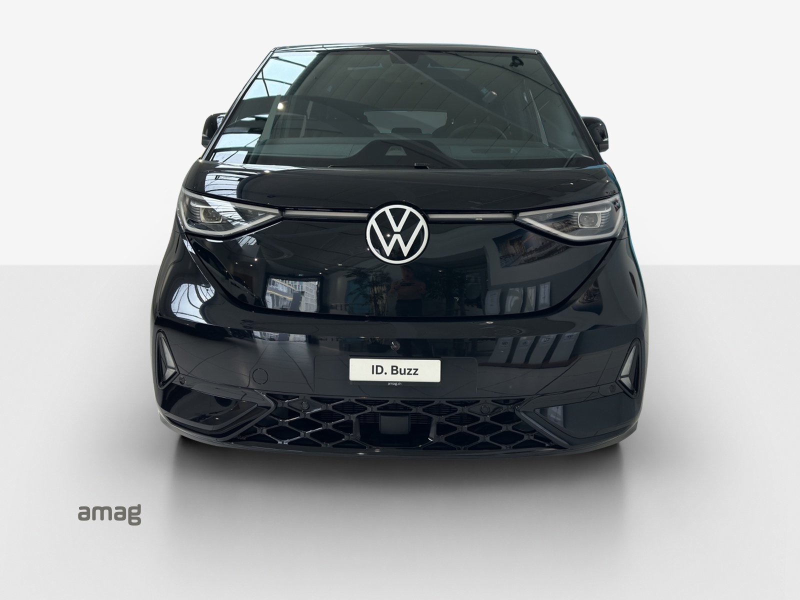 VW ID.Buzz LWB GTX 4 Motion-image-6