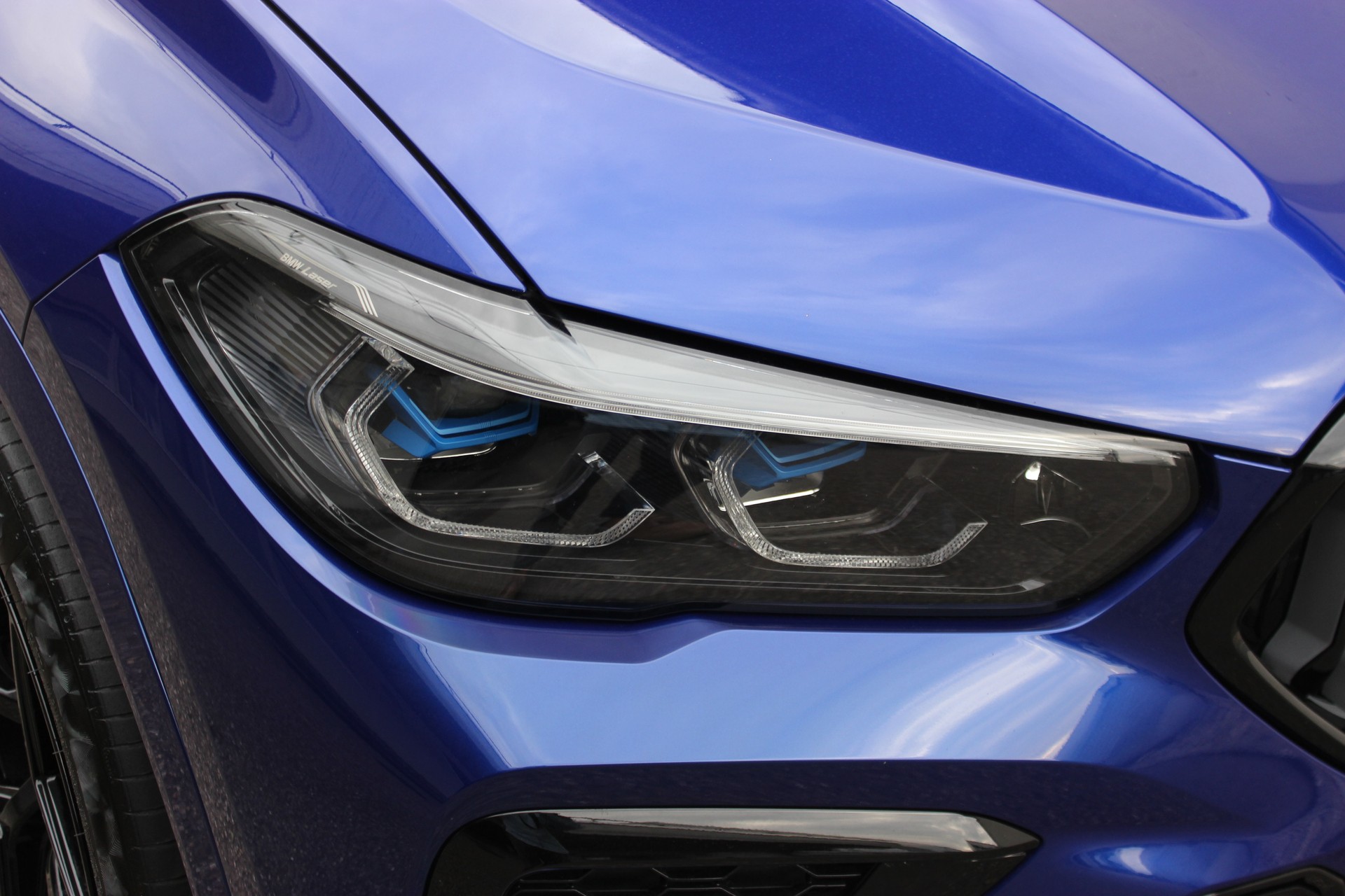 BMW X6 M50i INDIVIDUAL *SAN MARINO BLAU* 🎉1.88%-LEASINGAKTION🎉-image-7