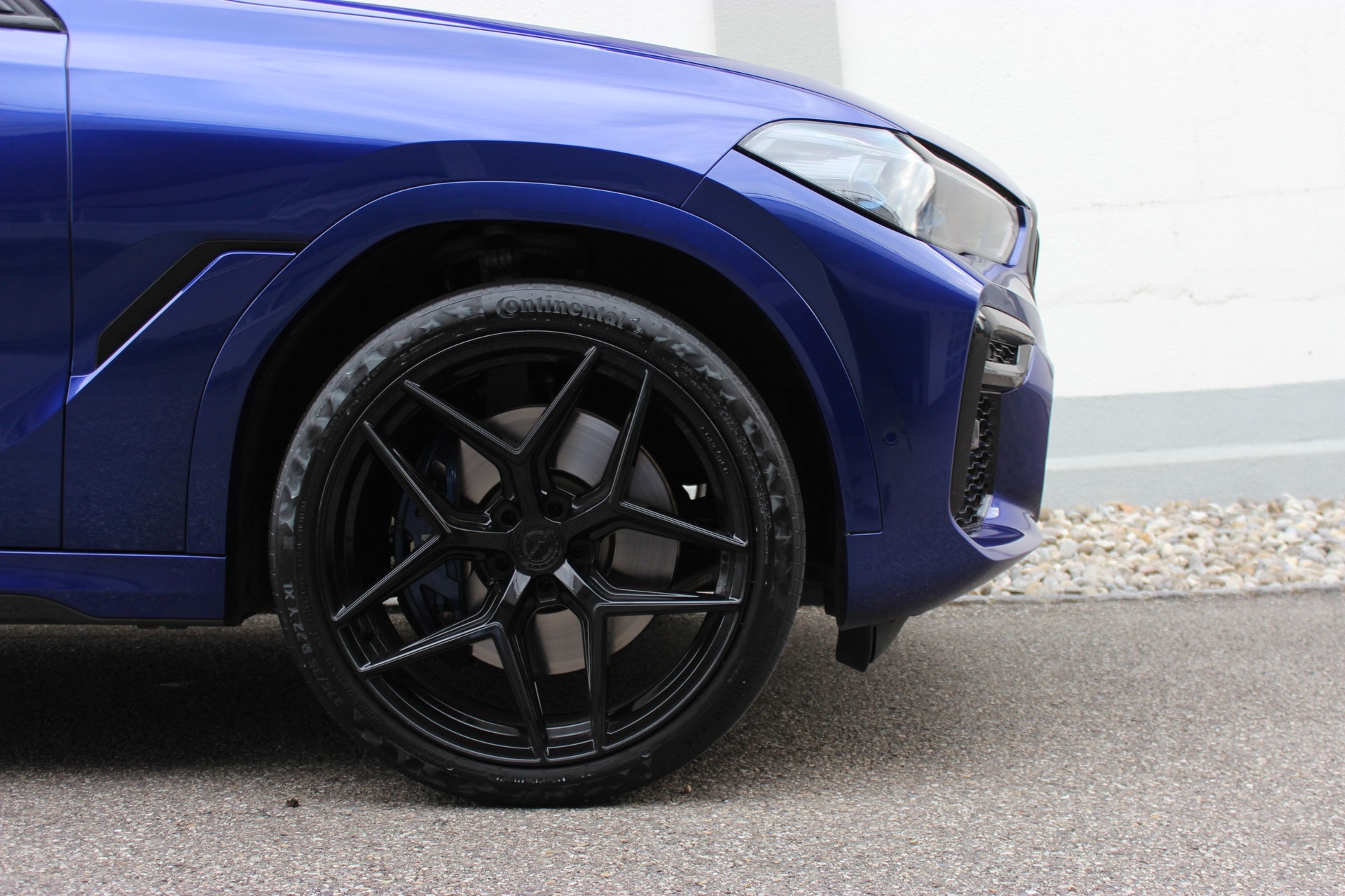 BMW X6 M50i INDIVIDUAL *SAN MARINO BLAU* 🎉1.88%-LEASINGAKTION🎉-image-6