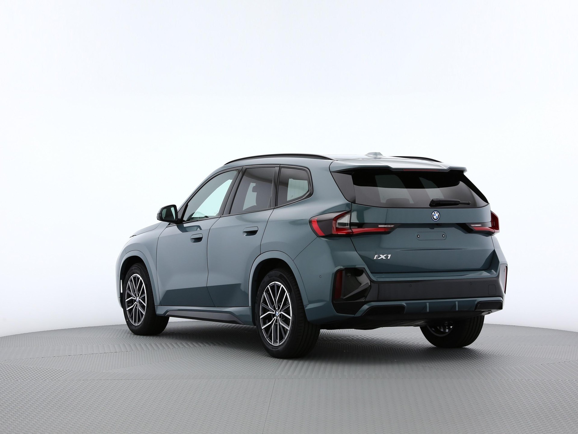 BMW iX1 U11 20 eDrive-image-13