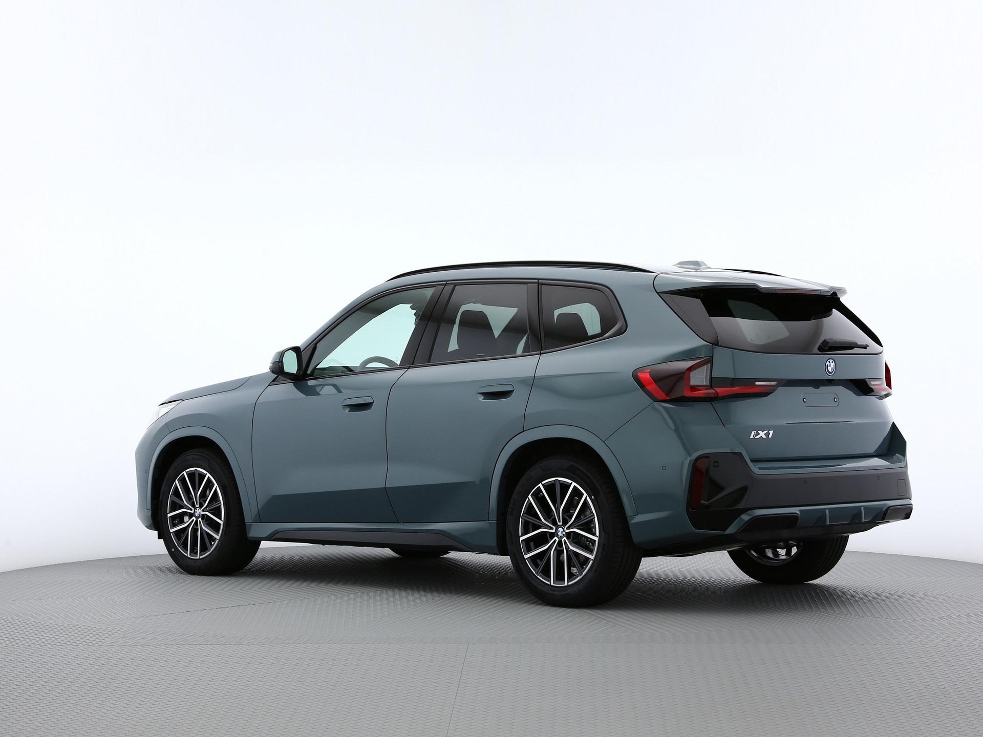 BMW iX1 U11 20 eDrive-image-12