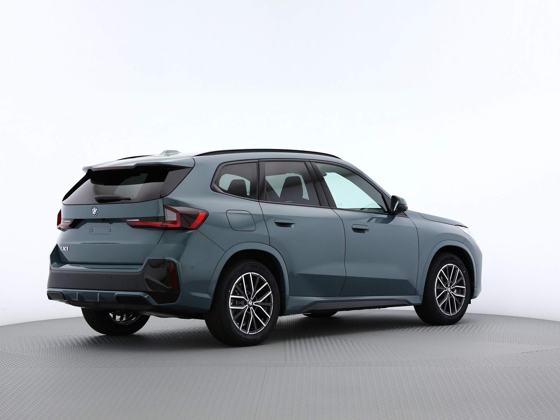 BMW iX1 U11 20 eDrive-image-2