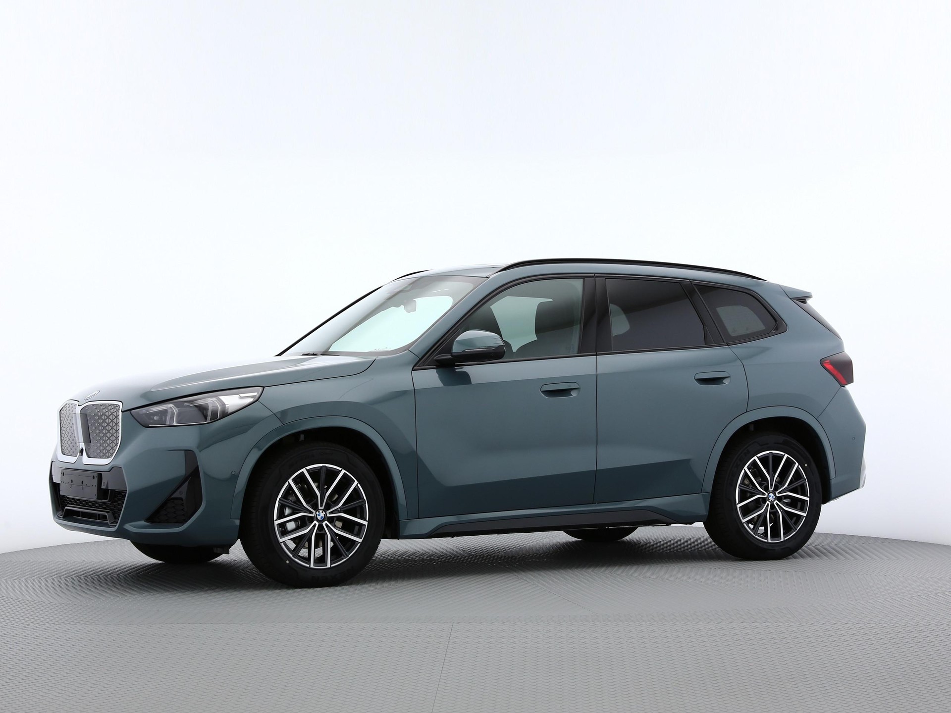BMW iX1 U11 20 eDrive-image-8