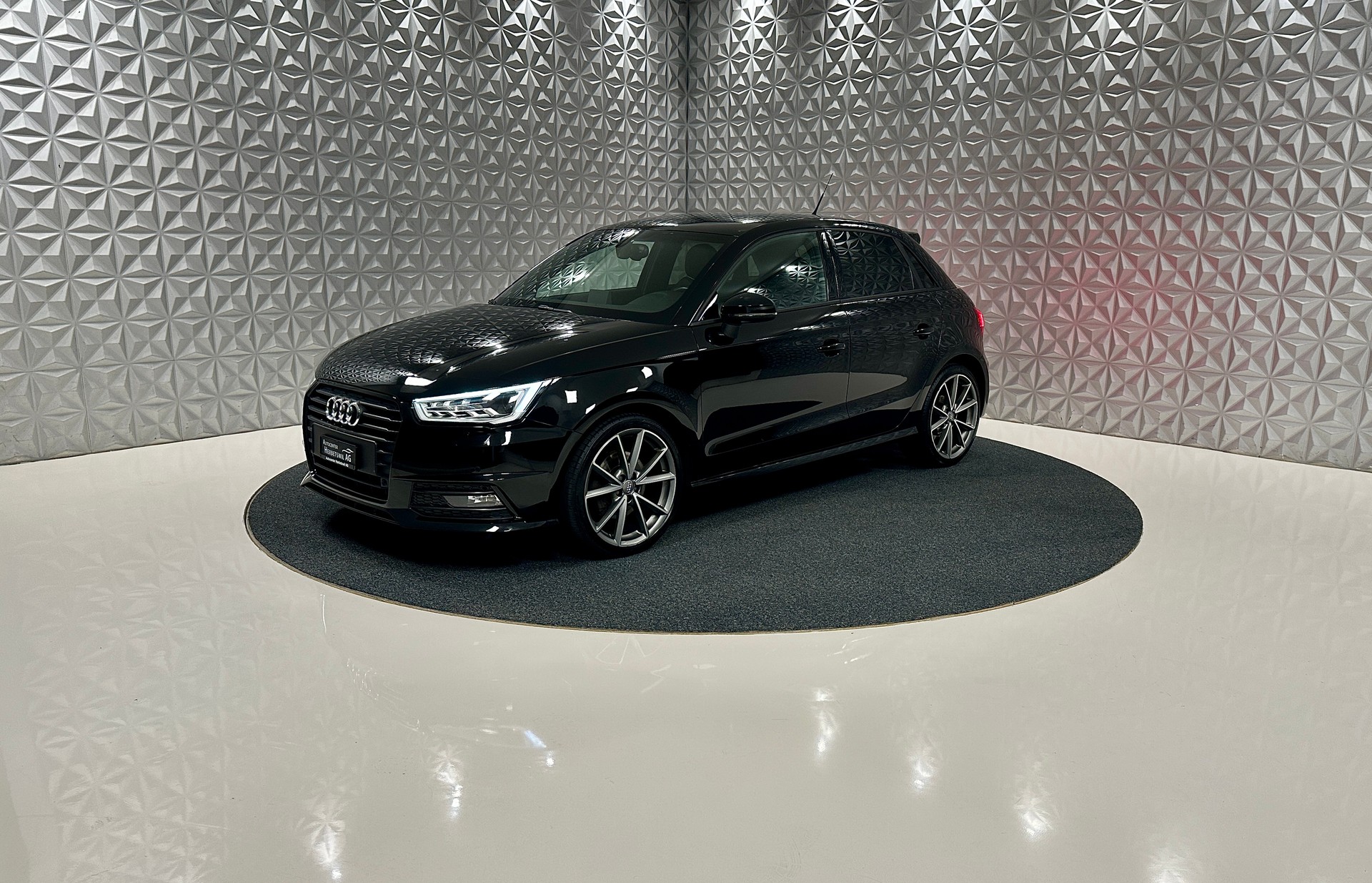 AUDI A1 Sportback 1.4 TFSI S-tronic **S-LINE**-image-0