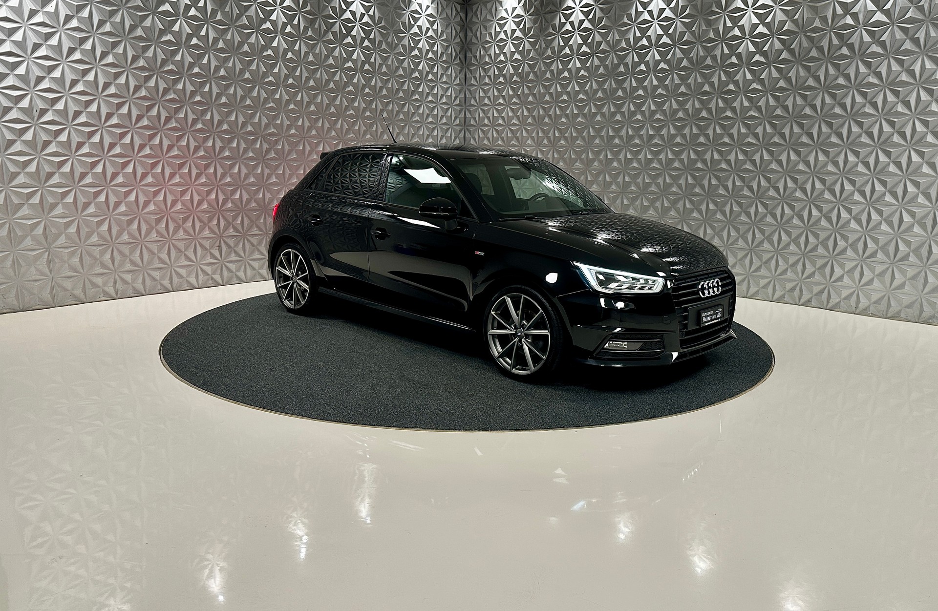 AUDI A1 Sportback 1.4 TFSI S-tronic **S-LINE**-image-2