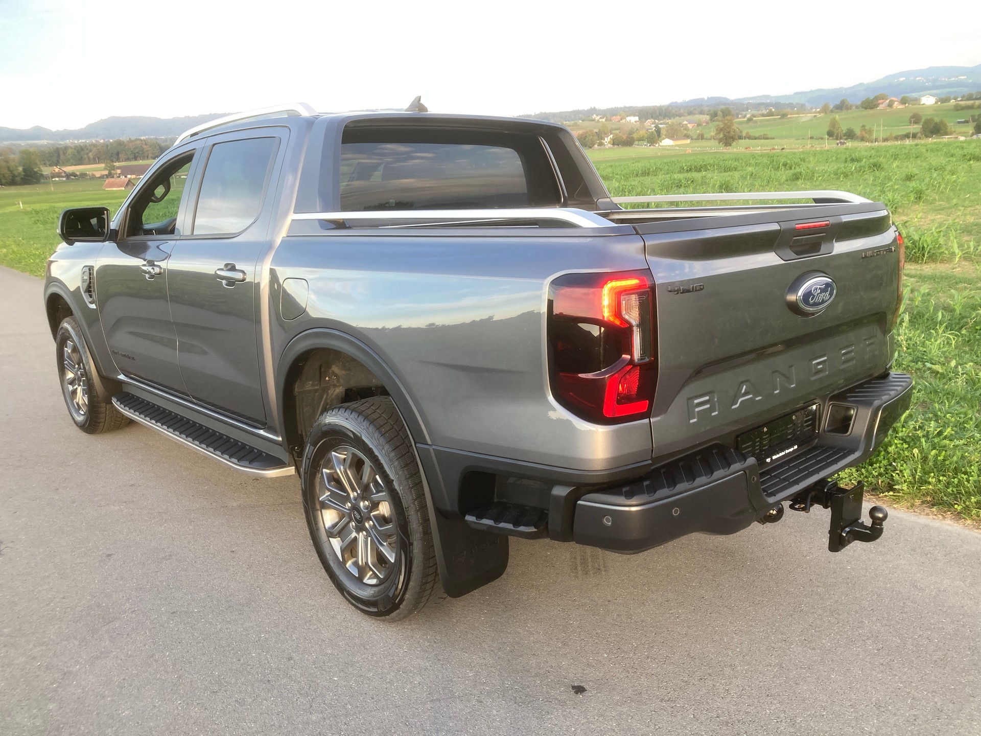 FORD Ranger Wildtrak 2.0 Eco Blue e-4WD Automat mit Anhängerkupplung 3`500 KG-image-3